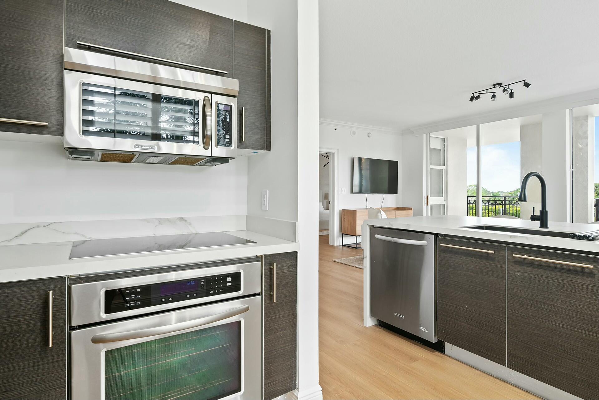 550 Okeechobee Boulevard 322 Property Photo 4