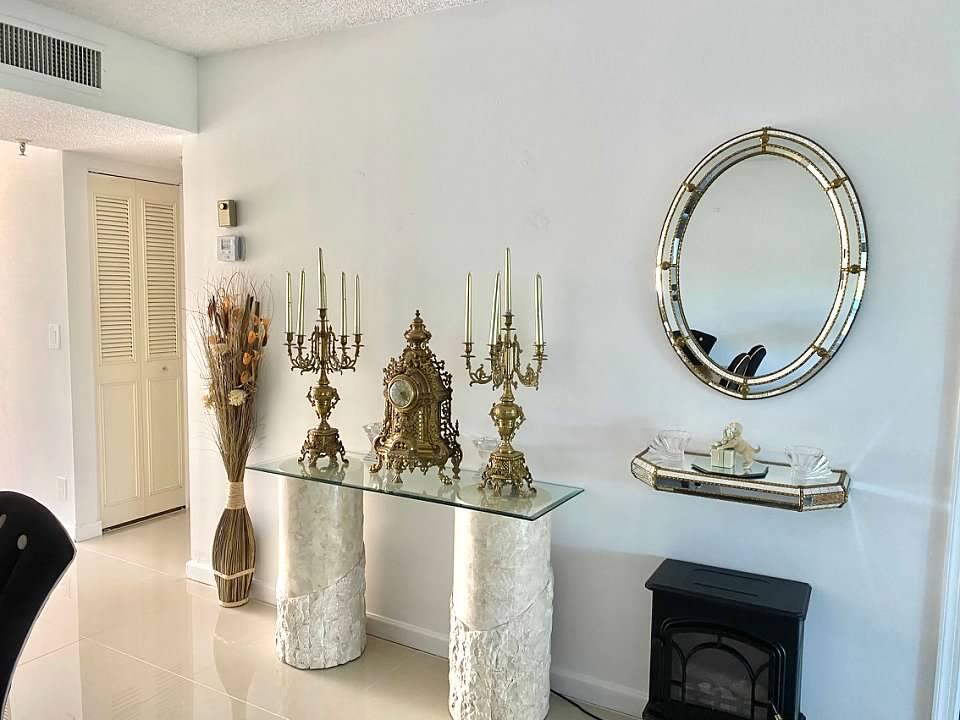 14527 Bonaire Boulevard 207 Property Photo 6