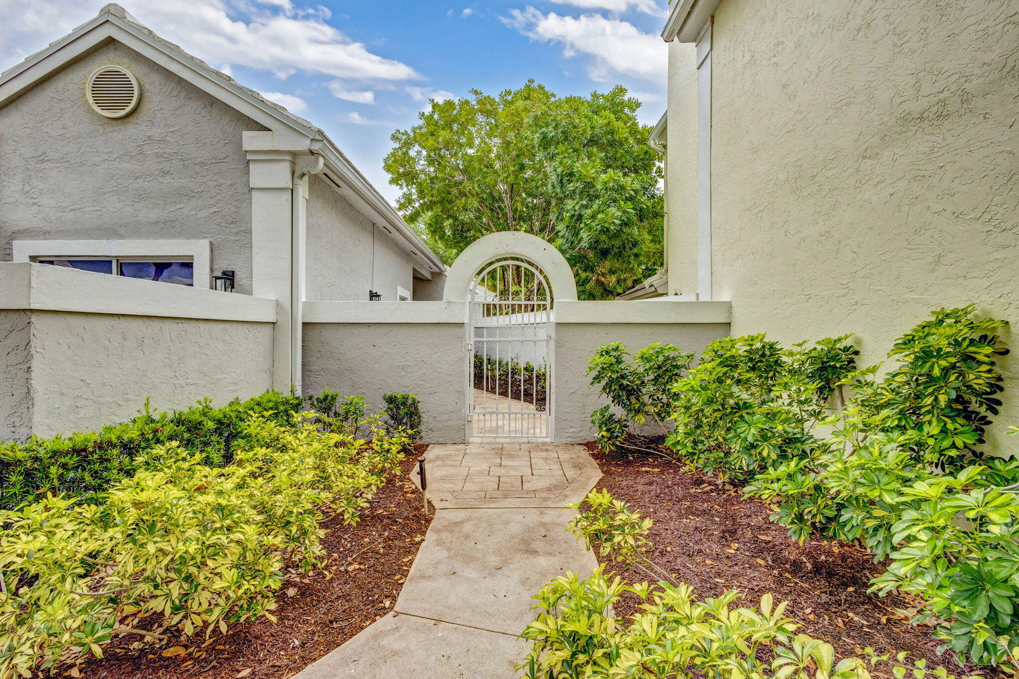 7 Wyndham Lane Property Photo 4