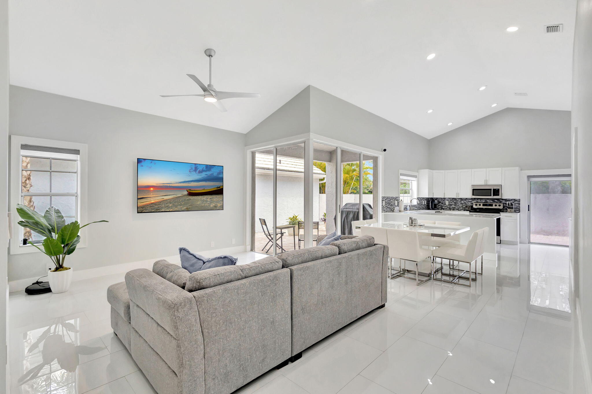 7 Wyndham Lane Property Photo 8
