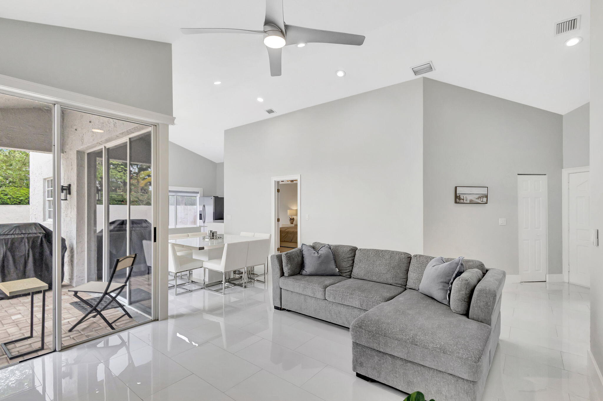 7 Wyndham Lane Property Photo 12