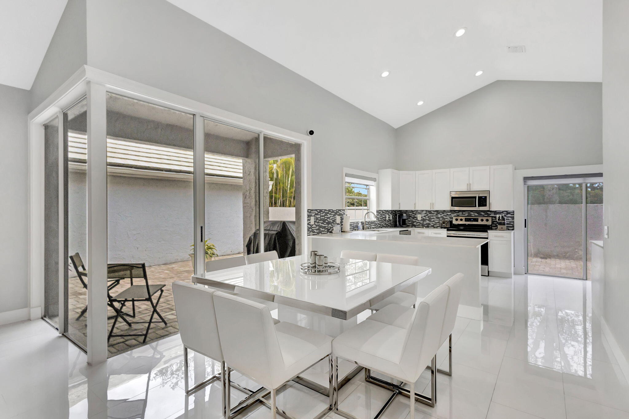 7 Wyndham Lane Property Photo 14