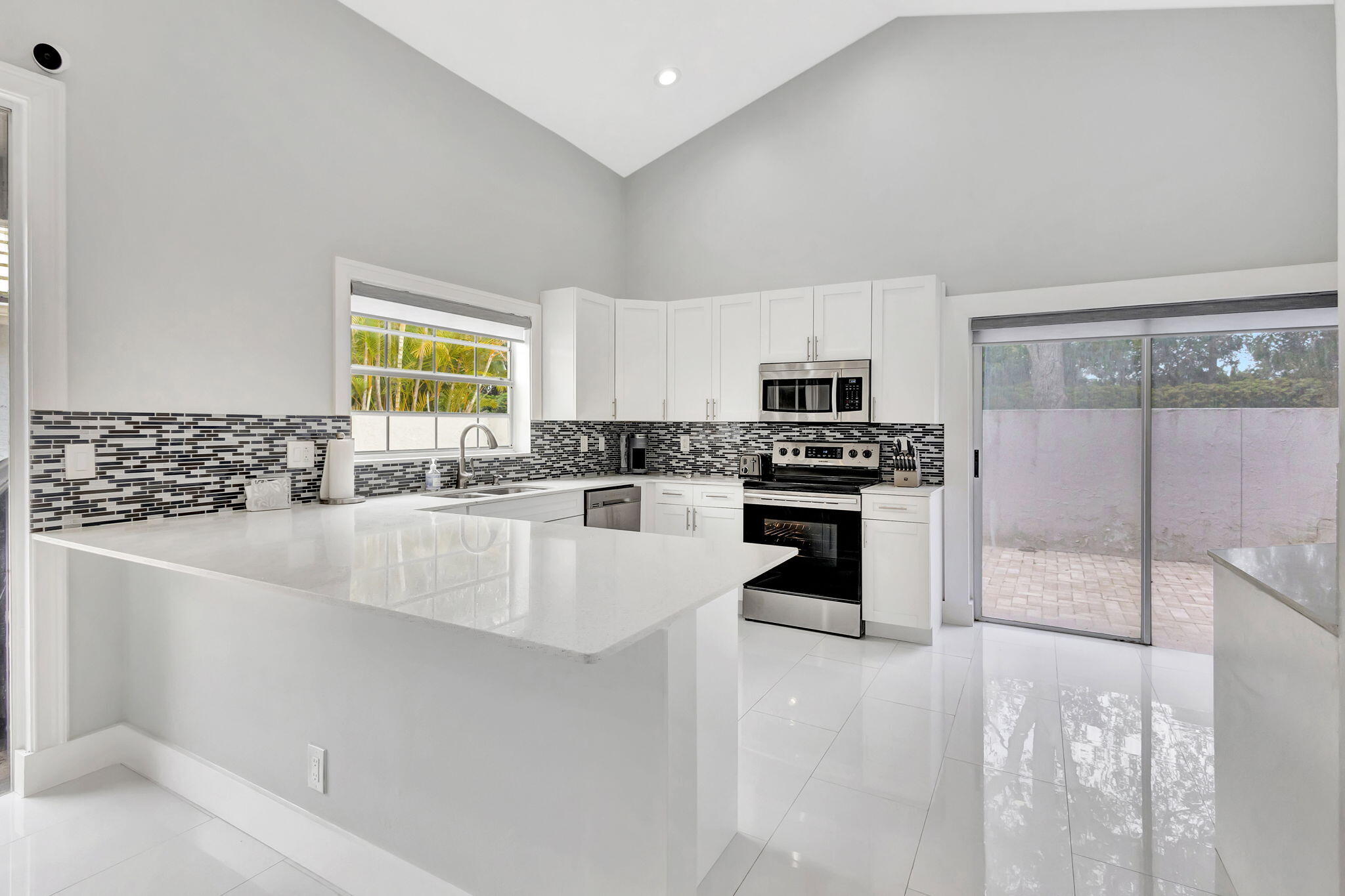7 Wyndham Lane Property Photo 16