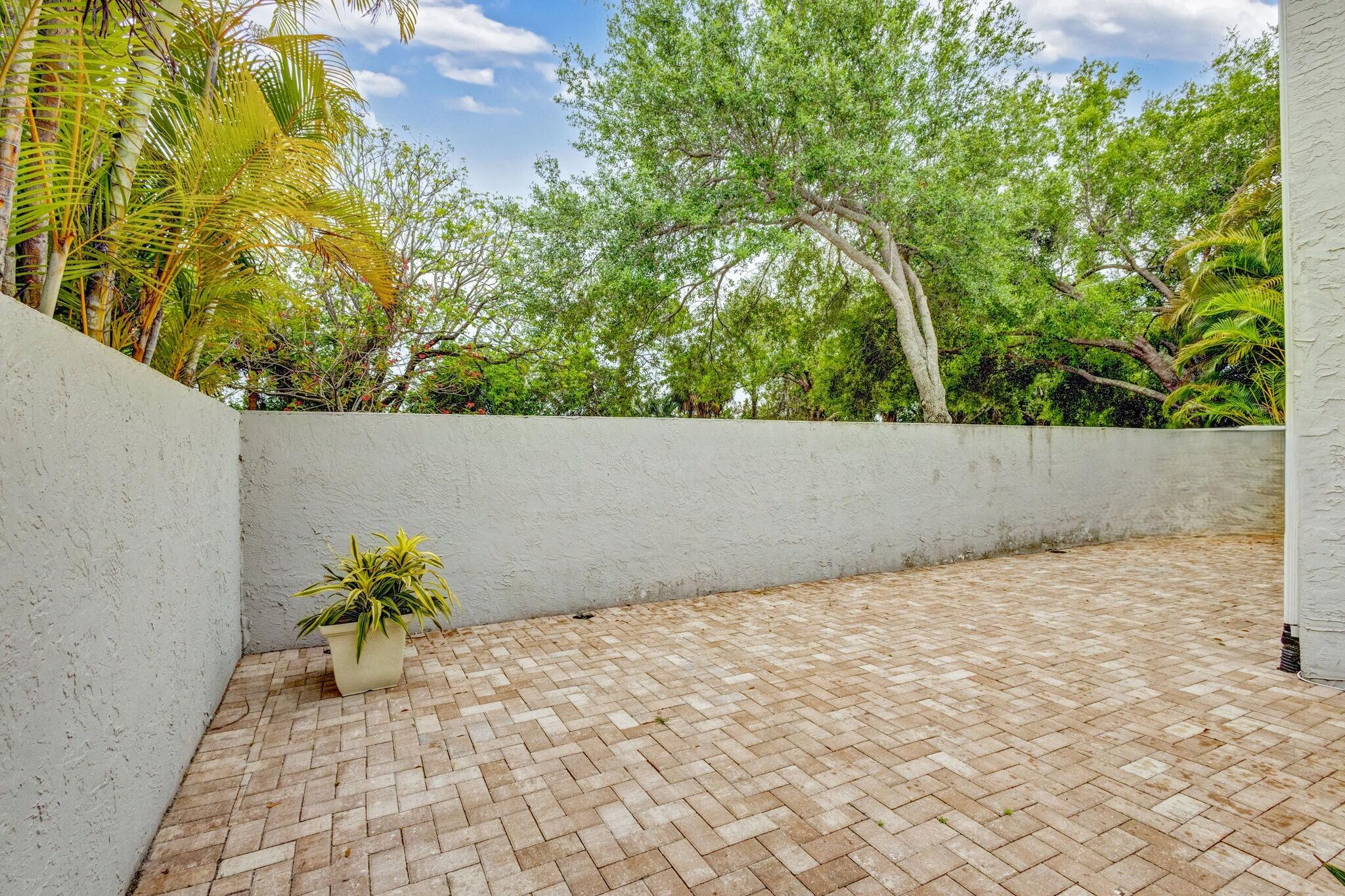 7 Wyndham Lane Property Photo 38