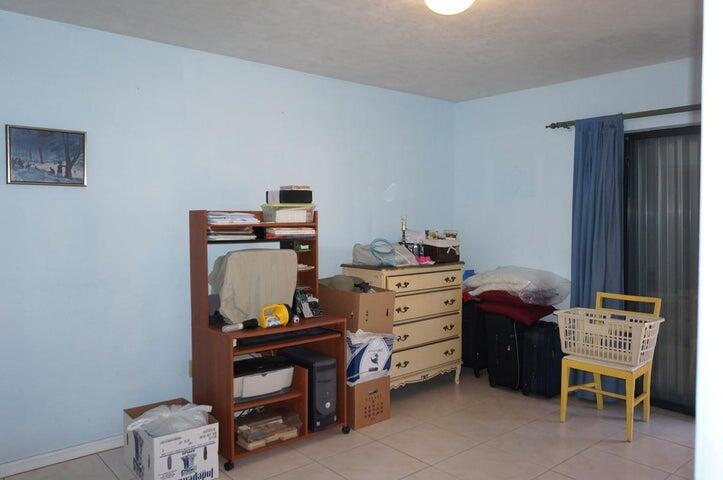 1716 Barton Court Property Photo 13