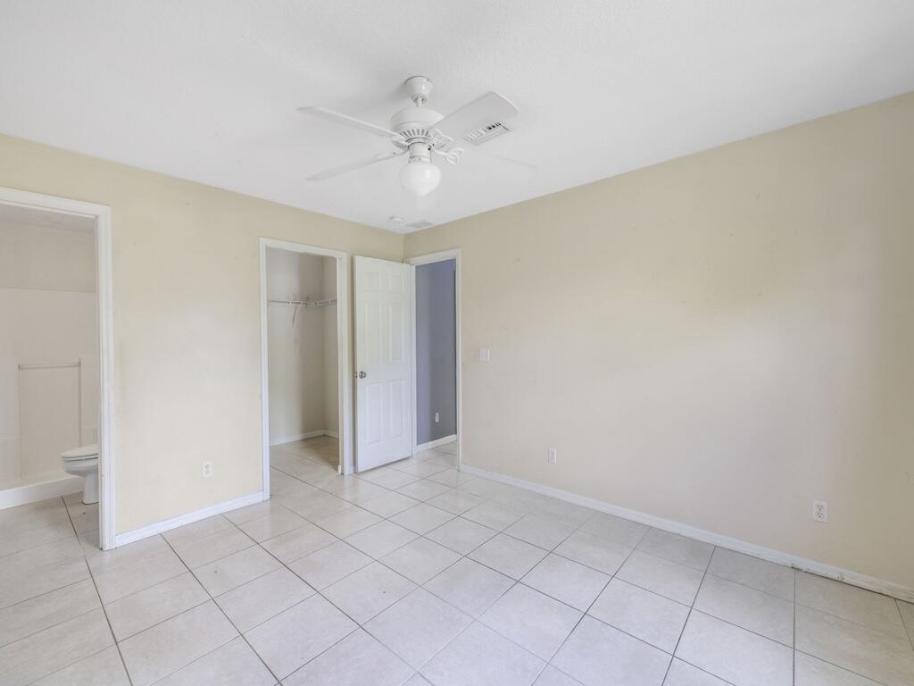 7745 99th Court Property Photo 12