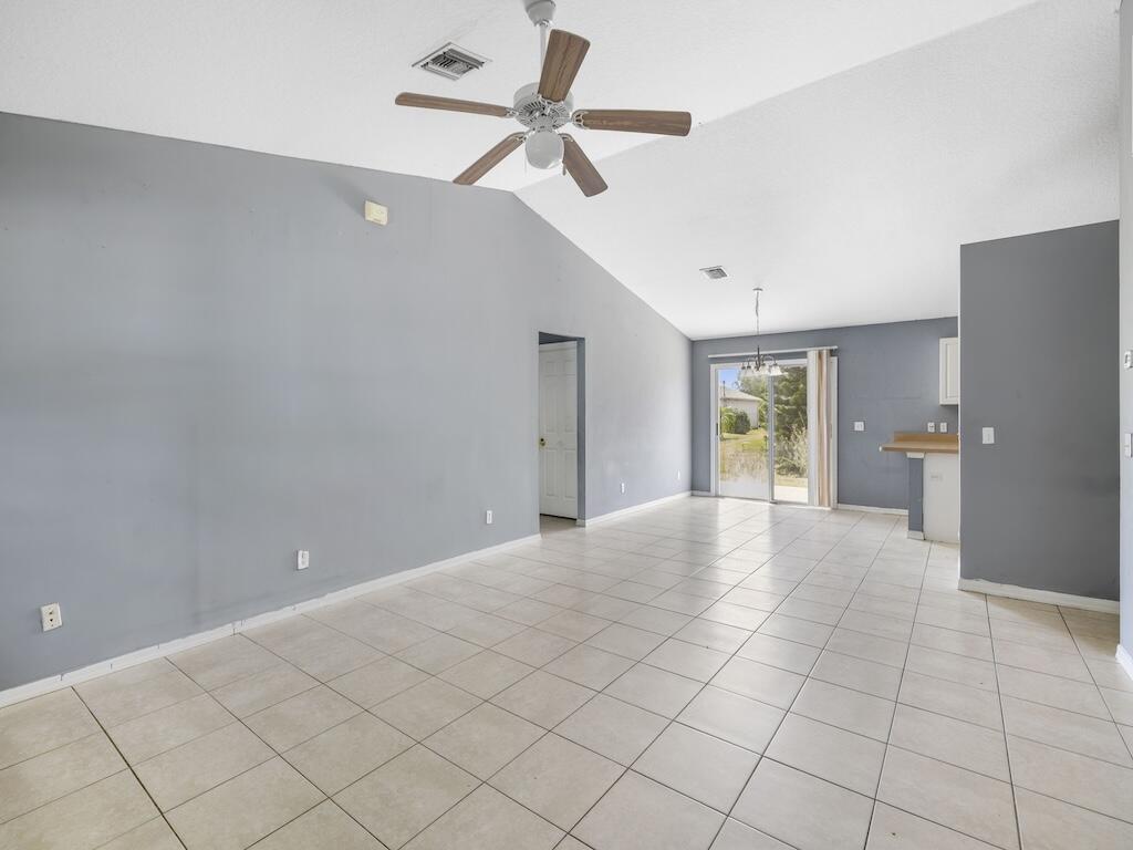 7745 99th Court Property Photo 23
