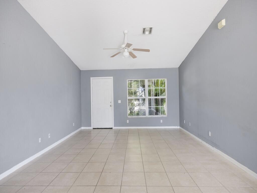 7745 99th Court Property Photo 25