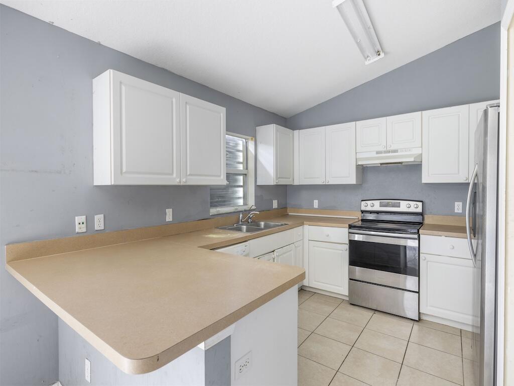 7745 99th Court Property Photo 31
