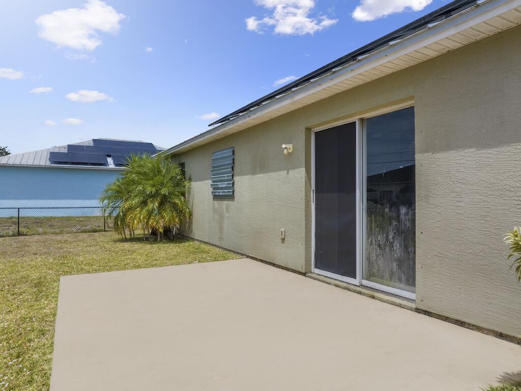 7745 99th Court Property Photo 35