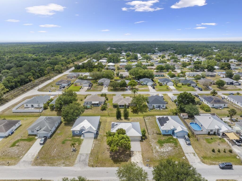 7745 99th Court Property Photo 40