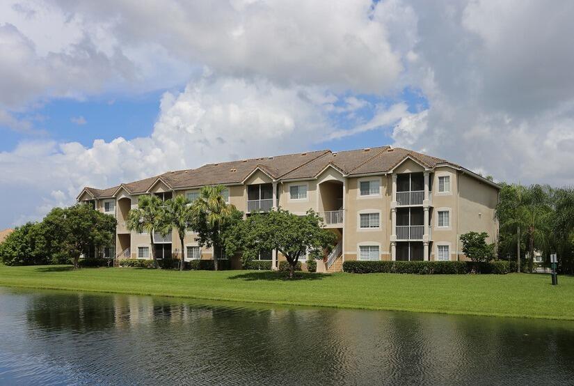 8935 Okeechobee Boulevard 204 Property Photo 2
