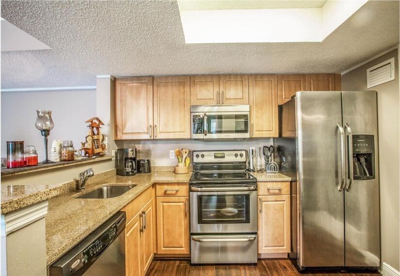 8935 Okeechobee Boulevard 204 Property Photo 5
