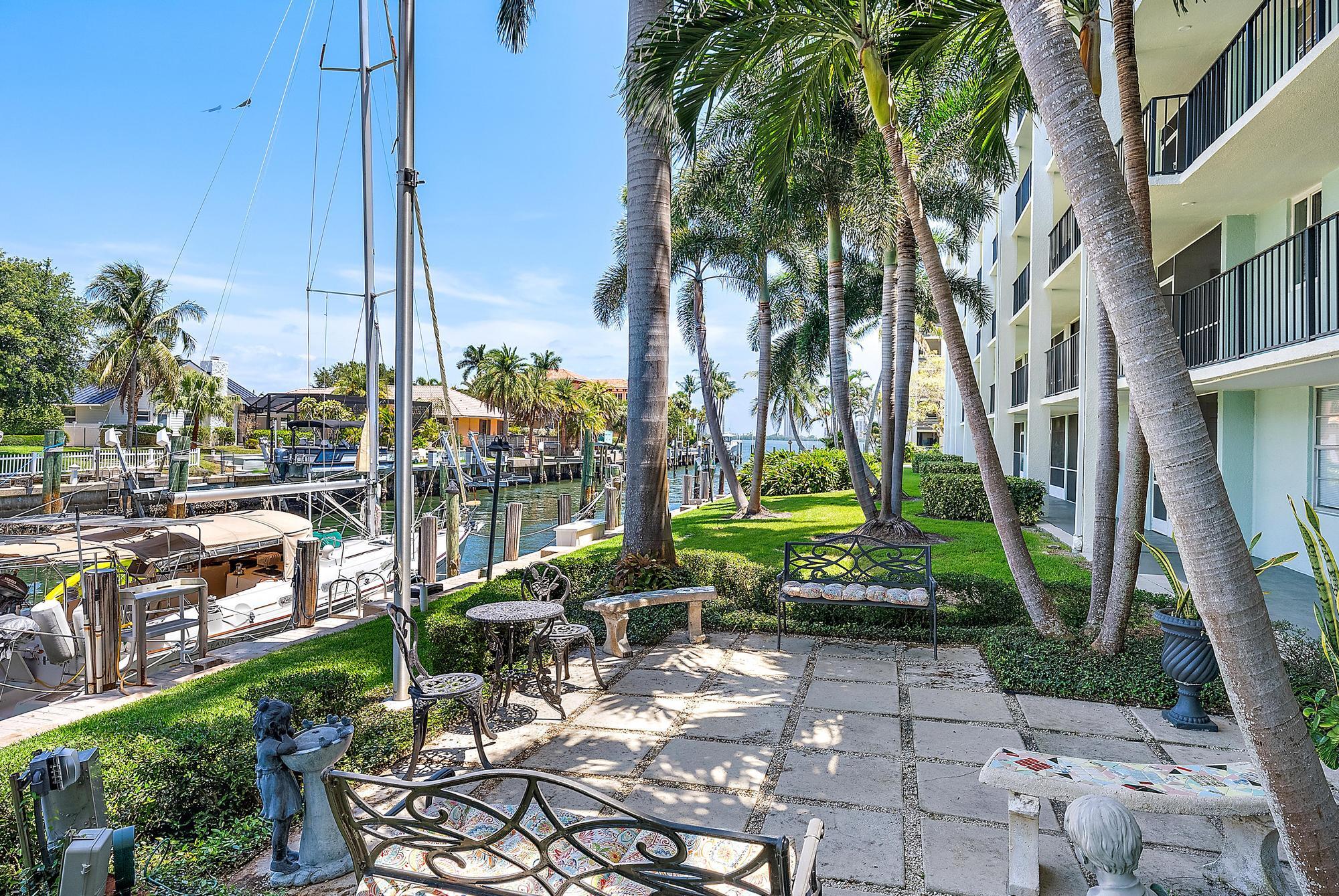 109 Paradise Harbour Boulevard 307 Property Photo 18