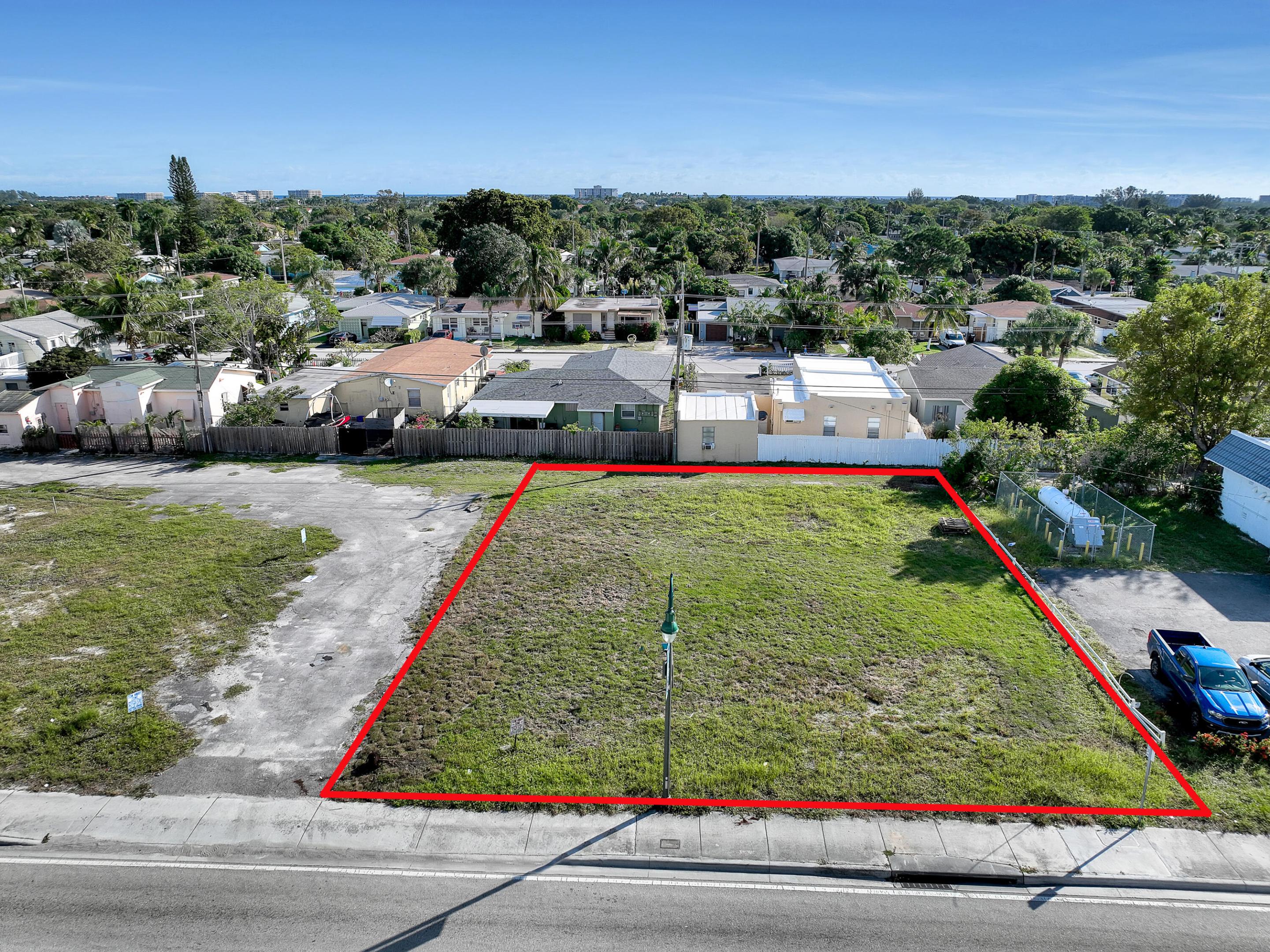 1616 N Dixie Highway Property Photo 3