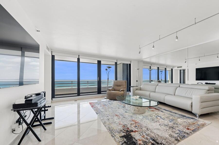 1400 S Ocean Boulevard 1004 Property Photo 1