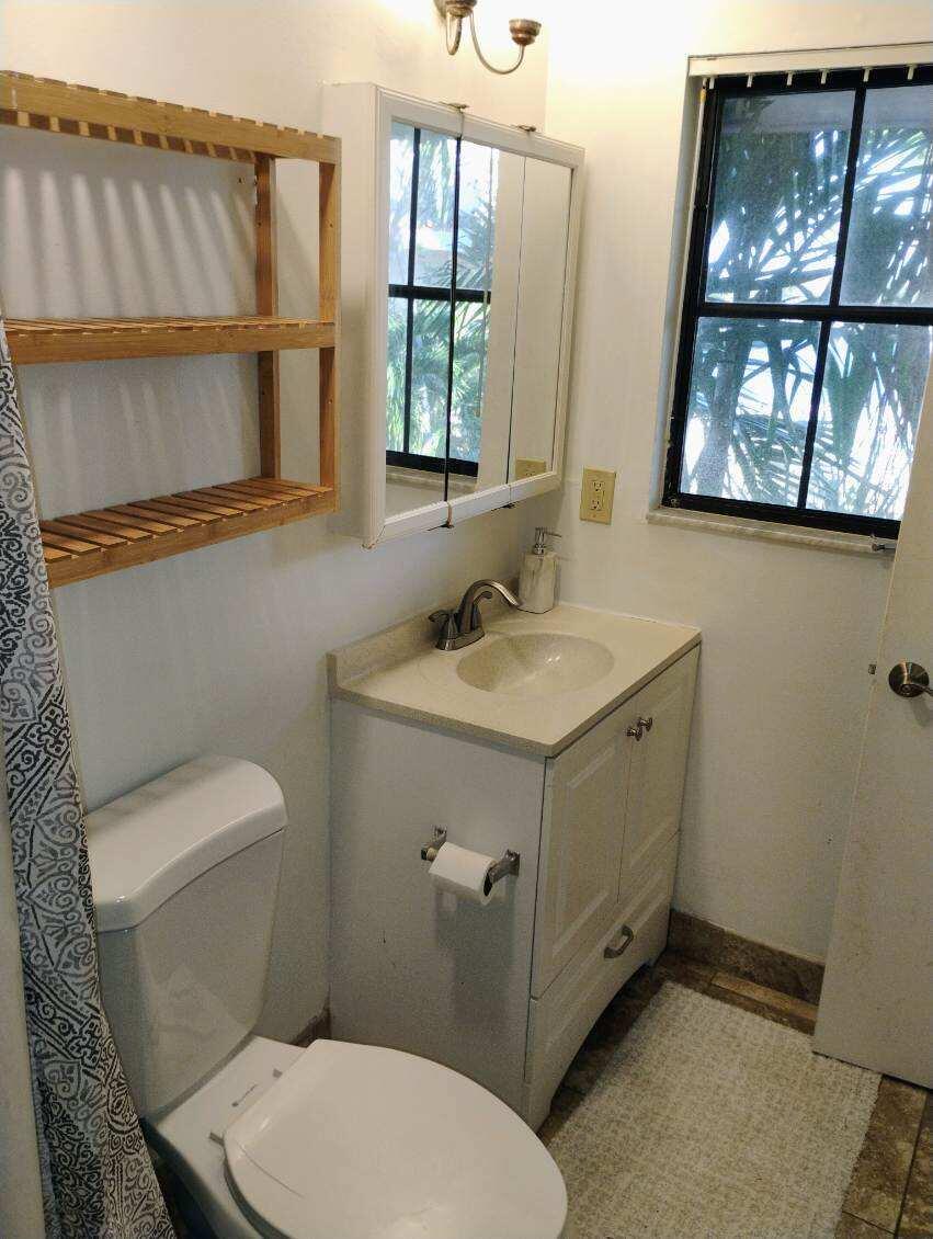 1827 Middle River Drive 4 Property Photo 17