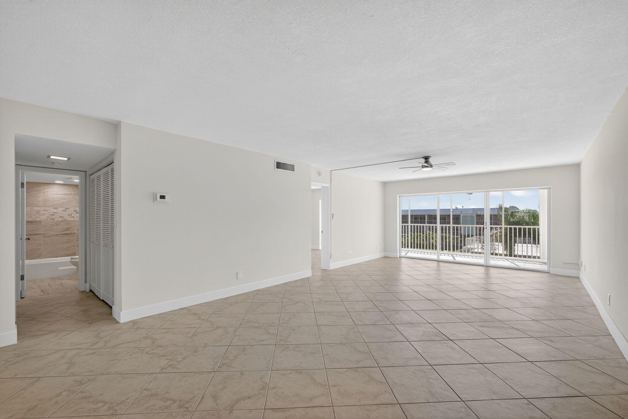 100 Waterway Road A304 Property Photo 11