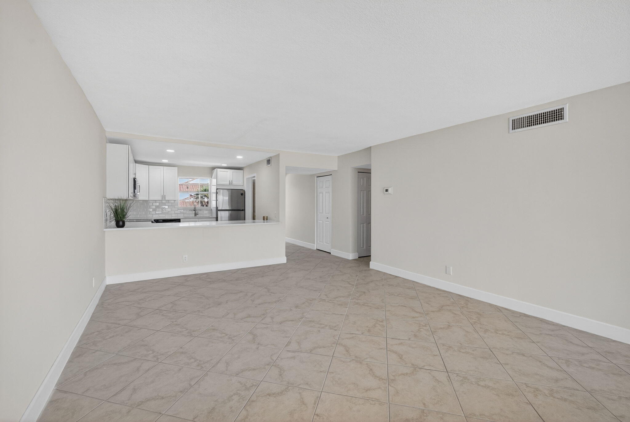 100 Waterway Road A304 Property Photo 14