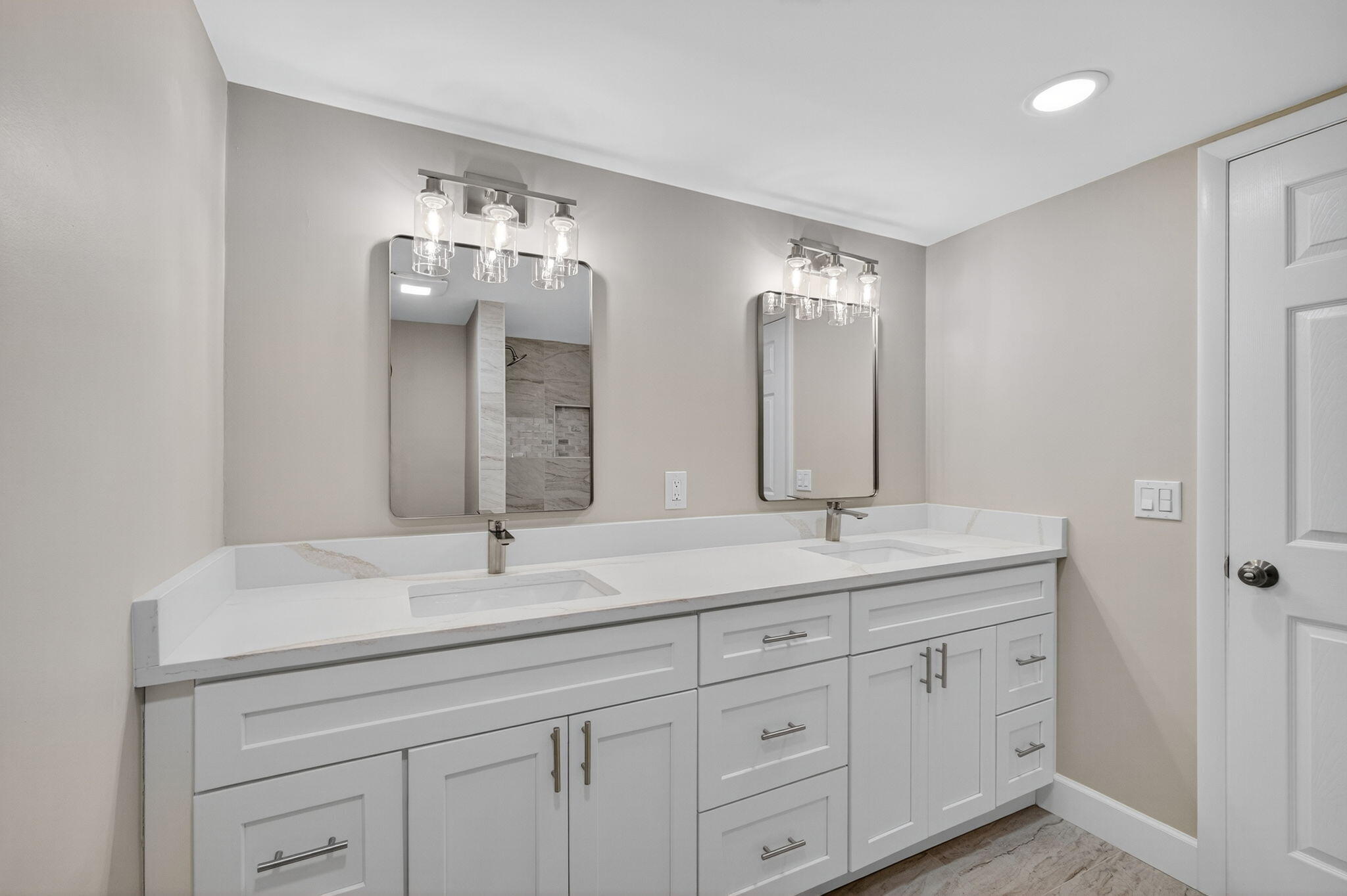 100 Waterway Road A304 Property Photo 31