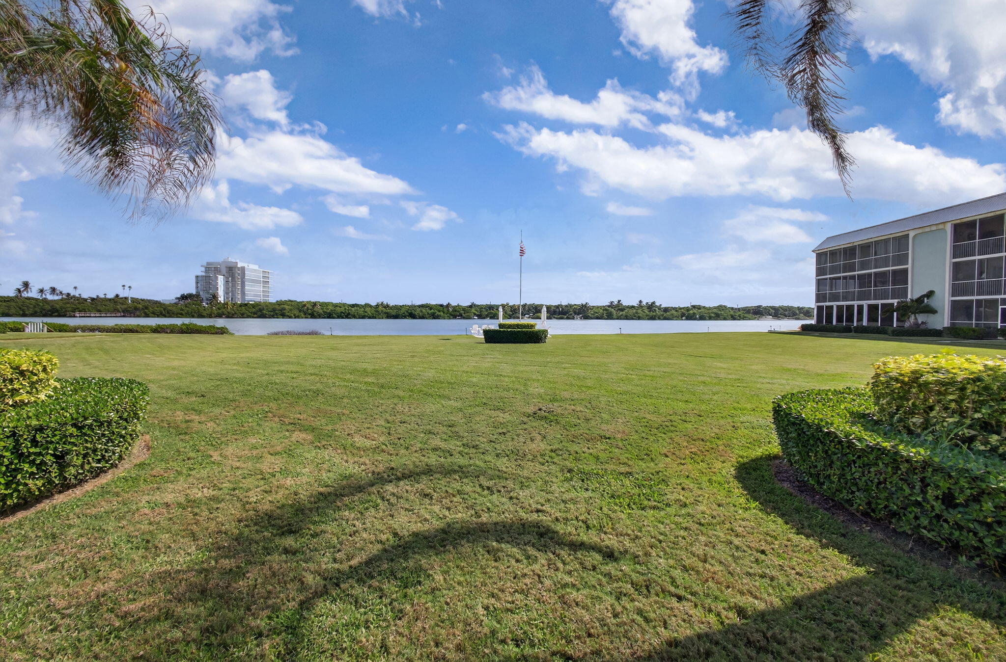 100 Waterway Road A304 Property Photo 60