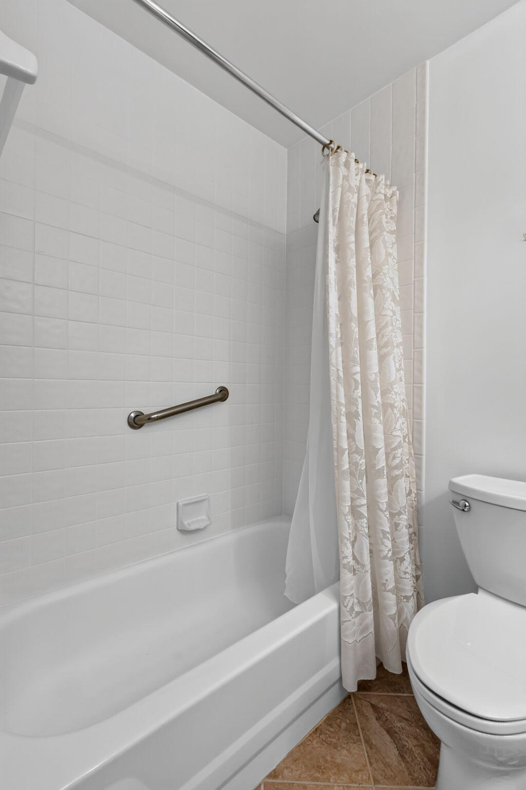 5135 Floria Drive G Property Photo 26