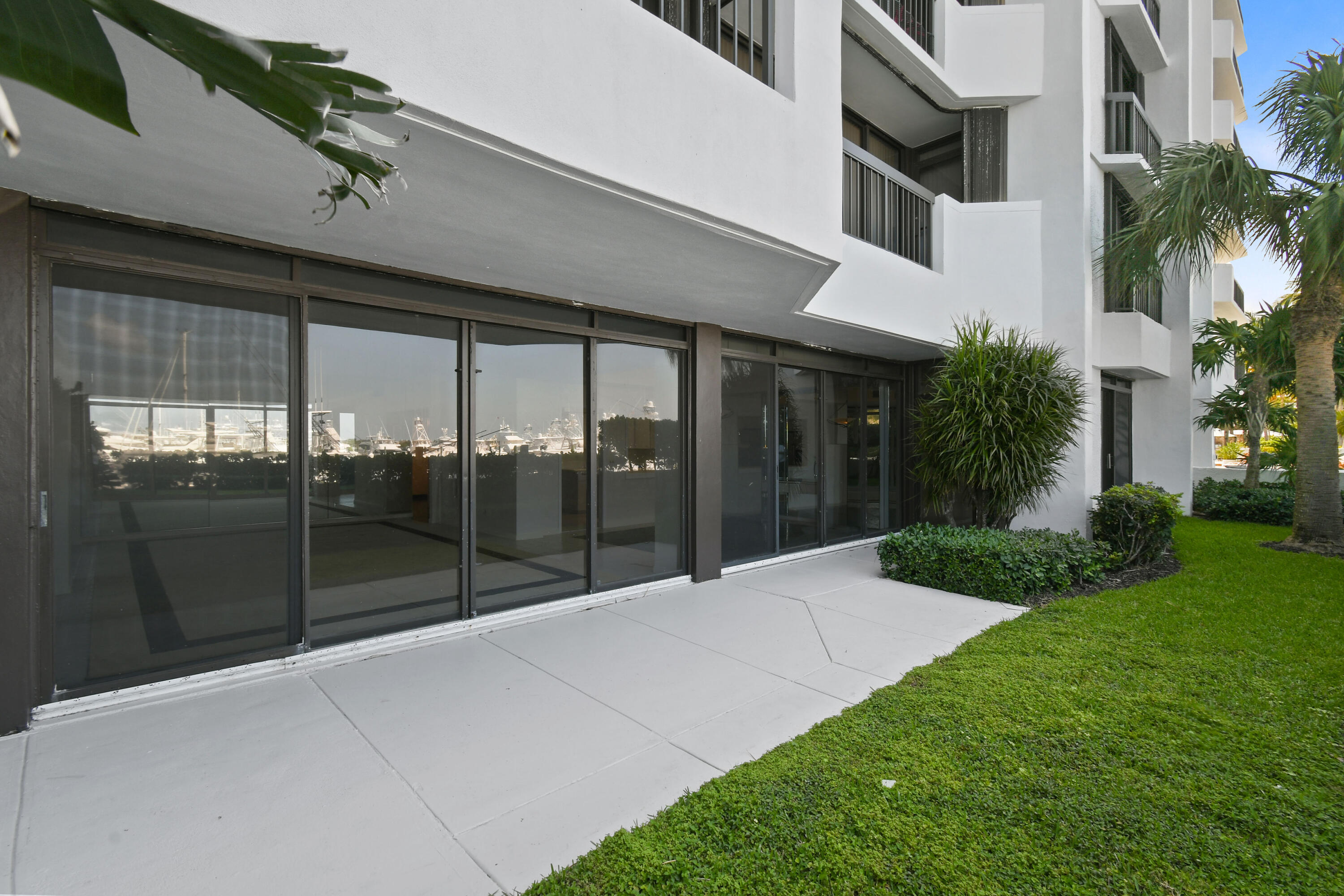 108 Lakeshore Drive 140 Property Photo 14