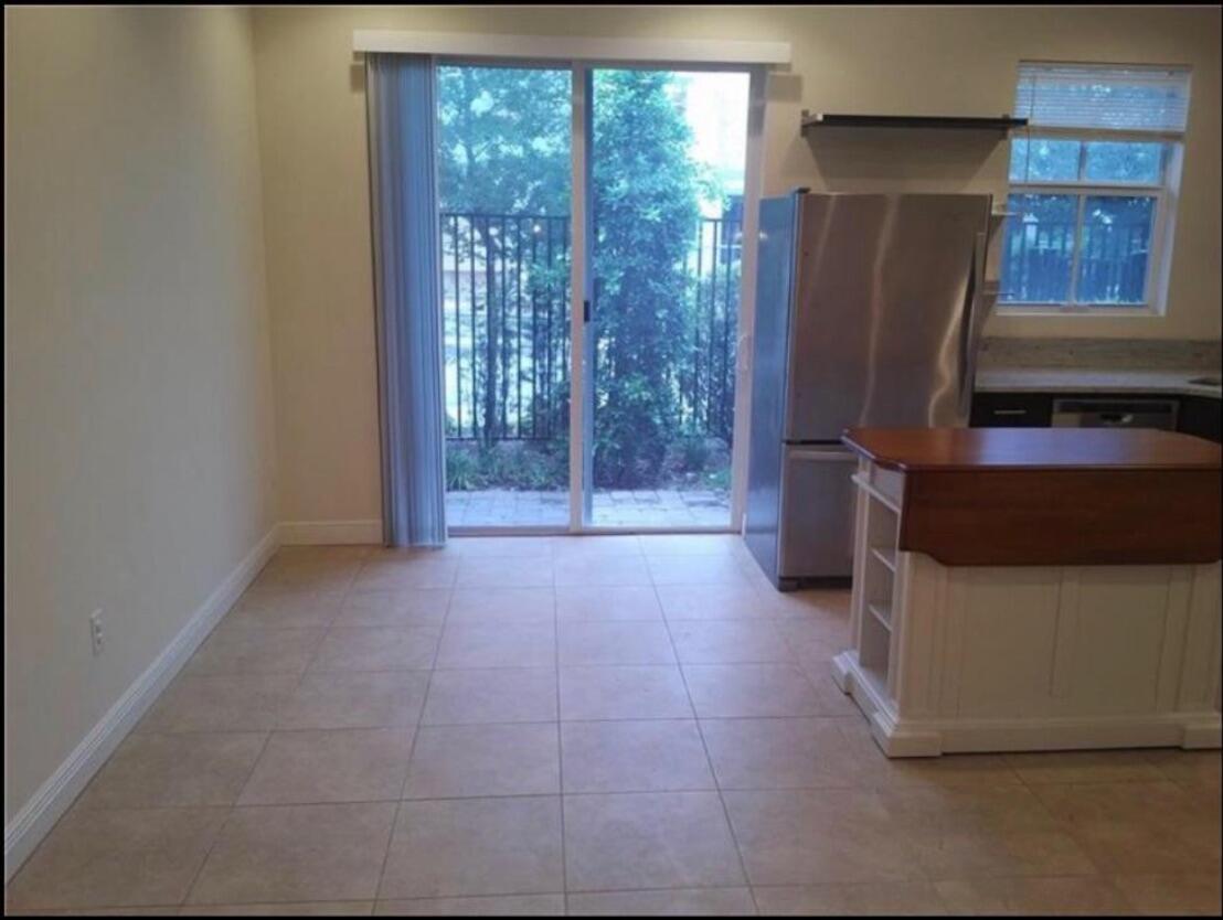 6996 Long Pine Circle Property Photo 3