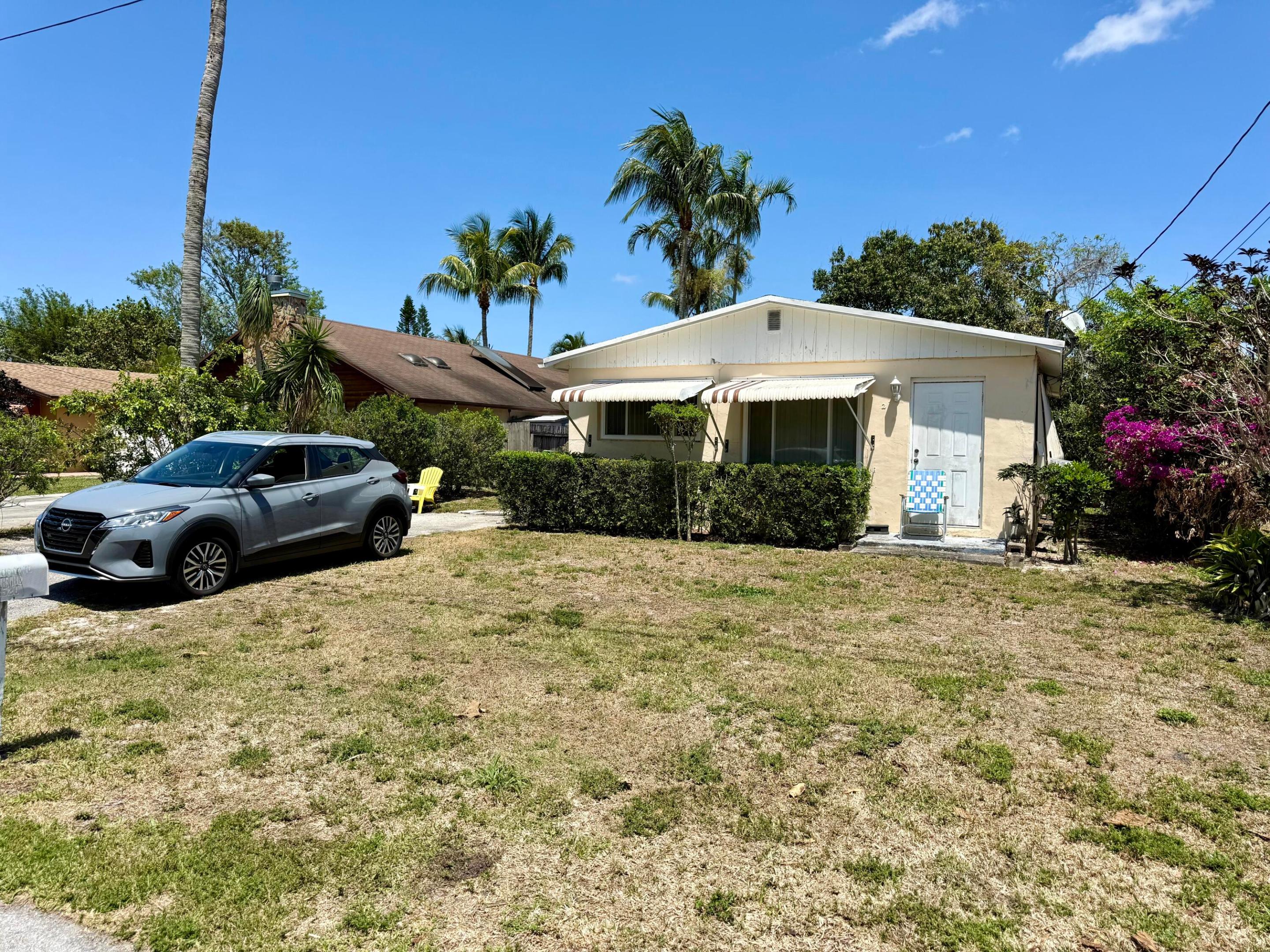 3520 Suncrest Road Property Photo 1