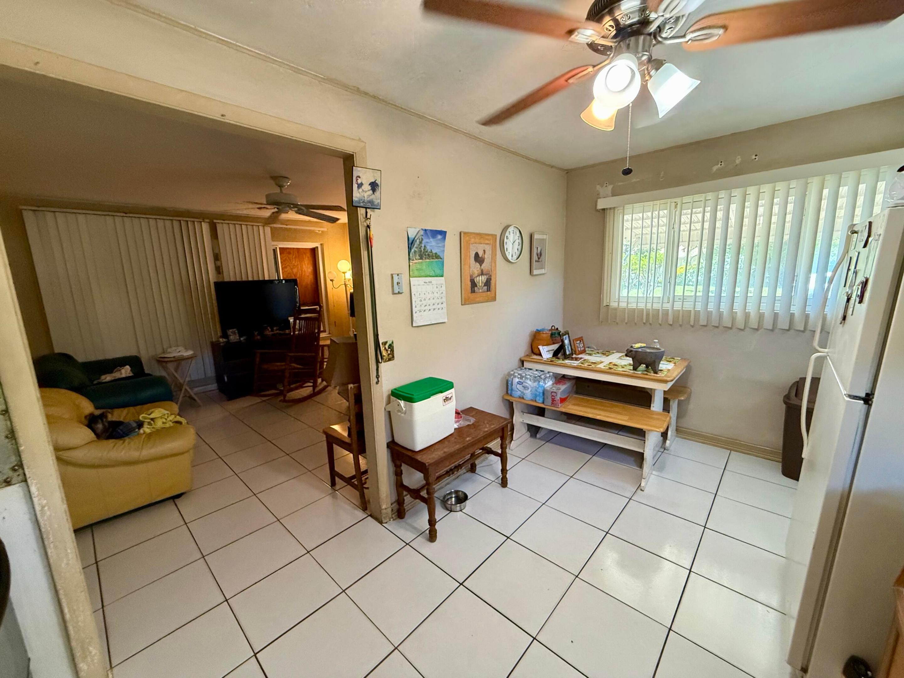 3520 Suncrest Road Property Photo 3