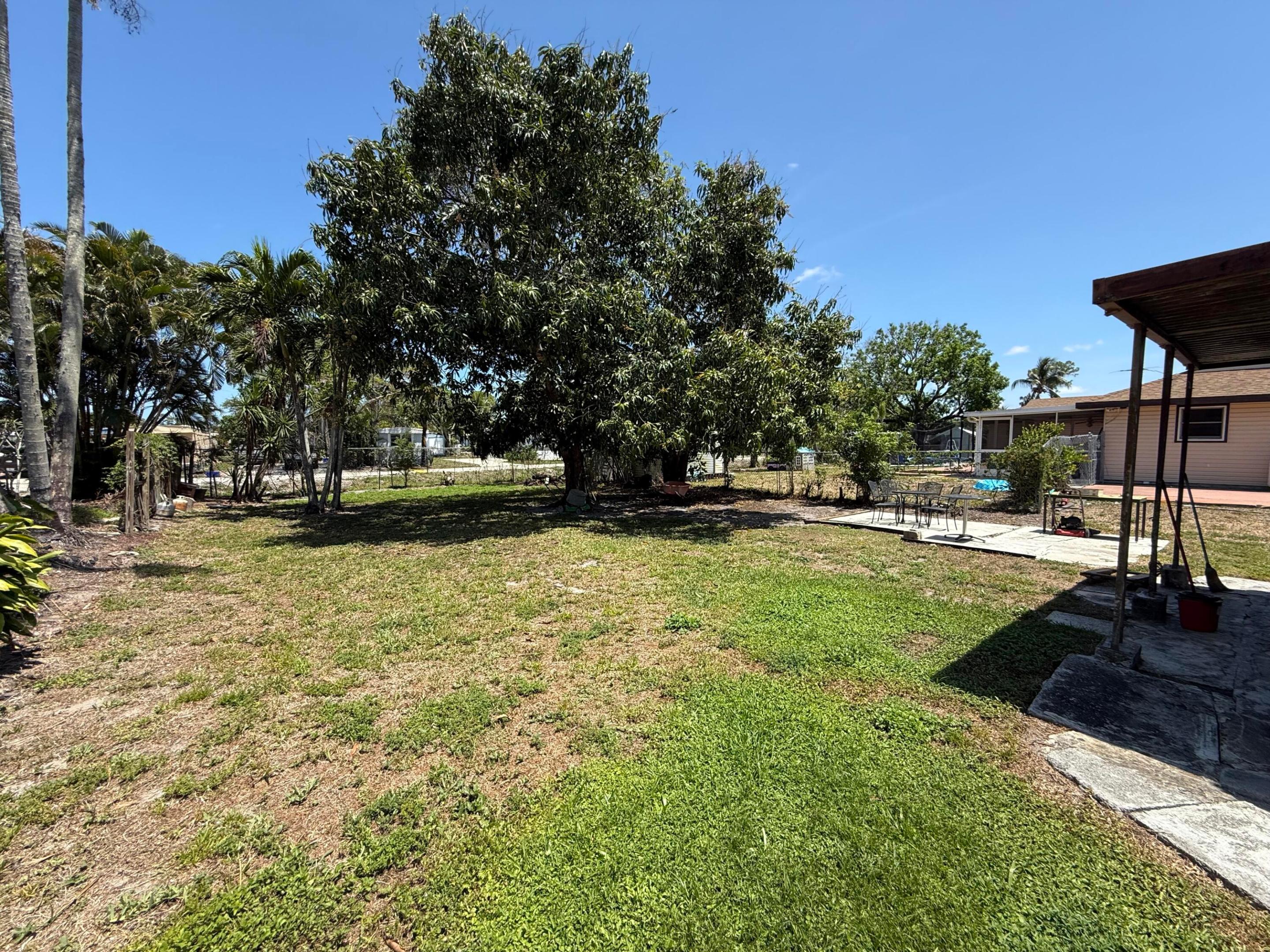 3520 Suncrest Road Property Photo 8