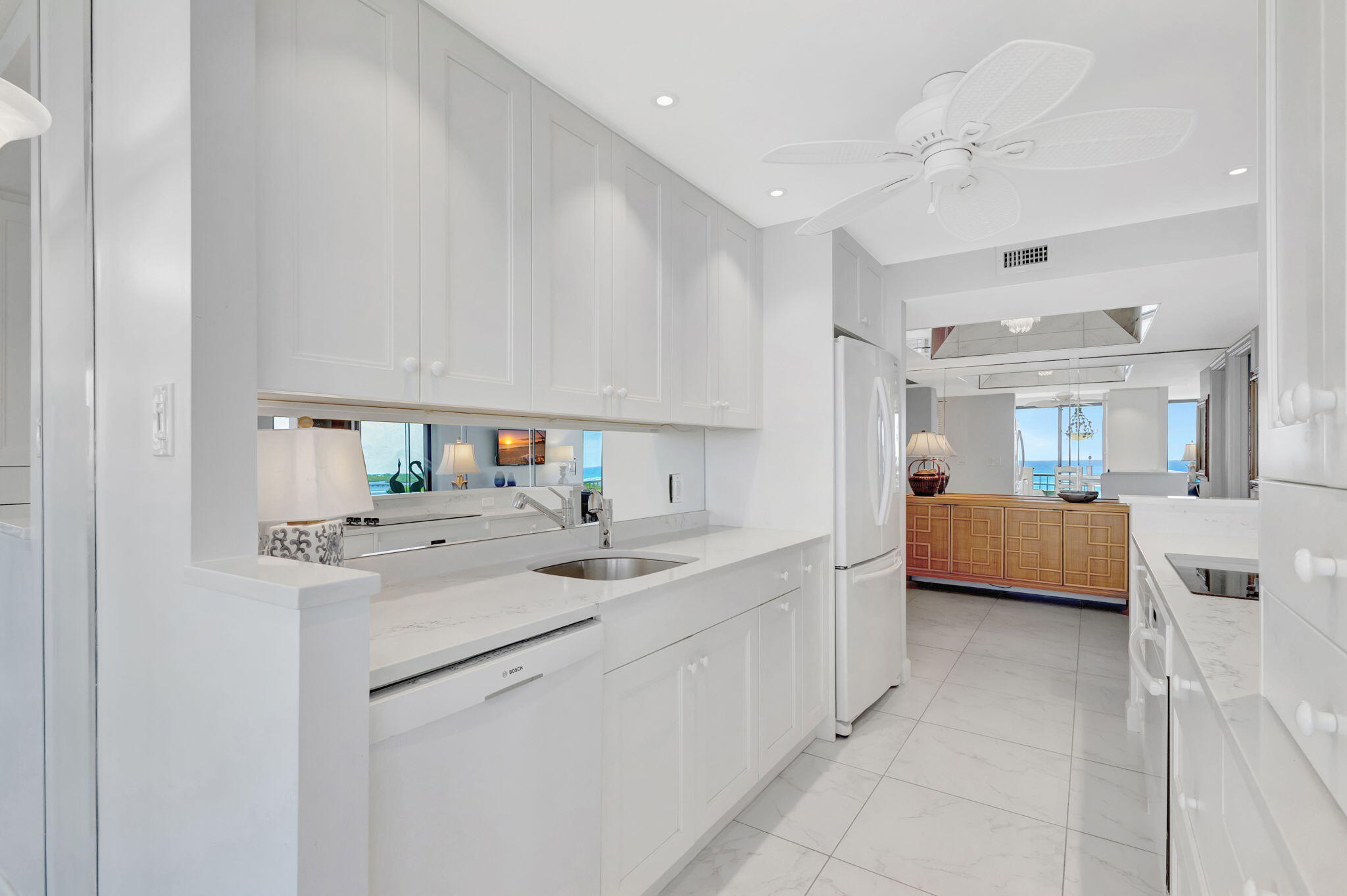 5550 N Ocean Drive 7-c Property Photo 9