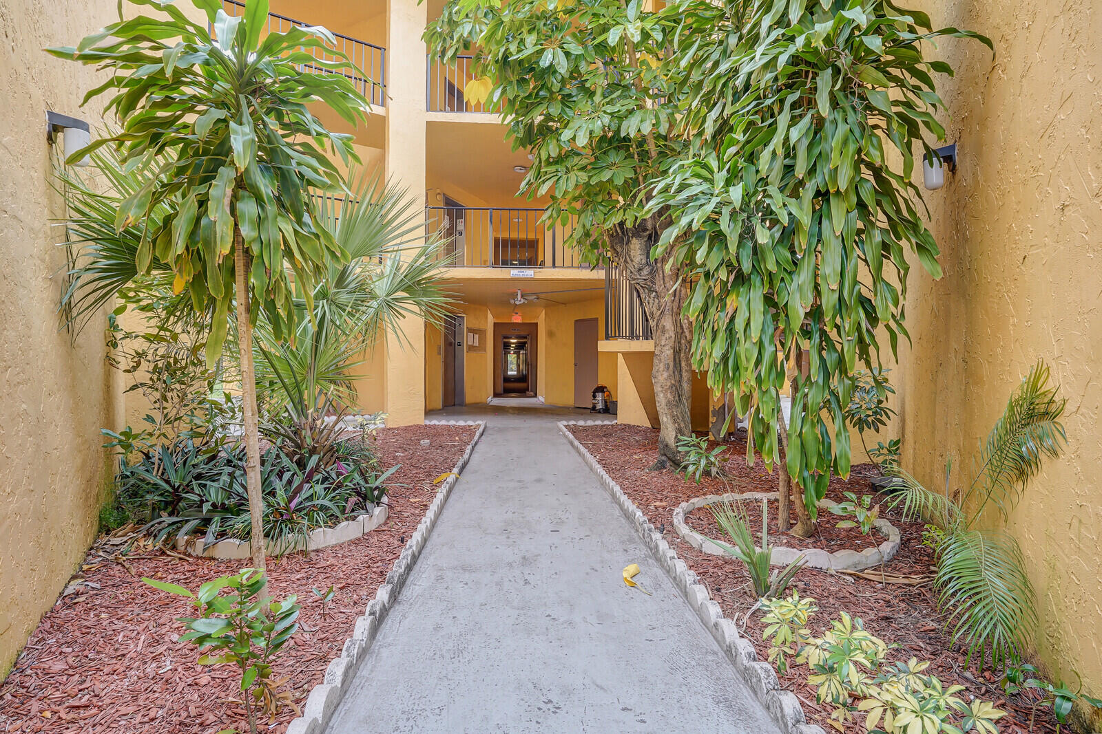 4364 Nw 9th Avenue 16-3d Property Photo 1