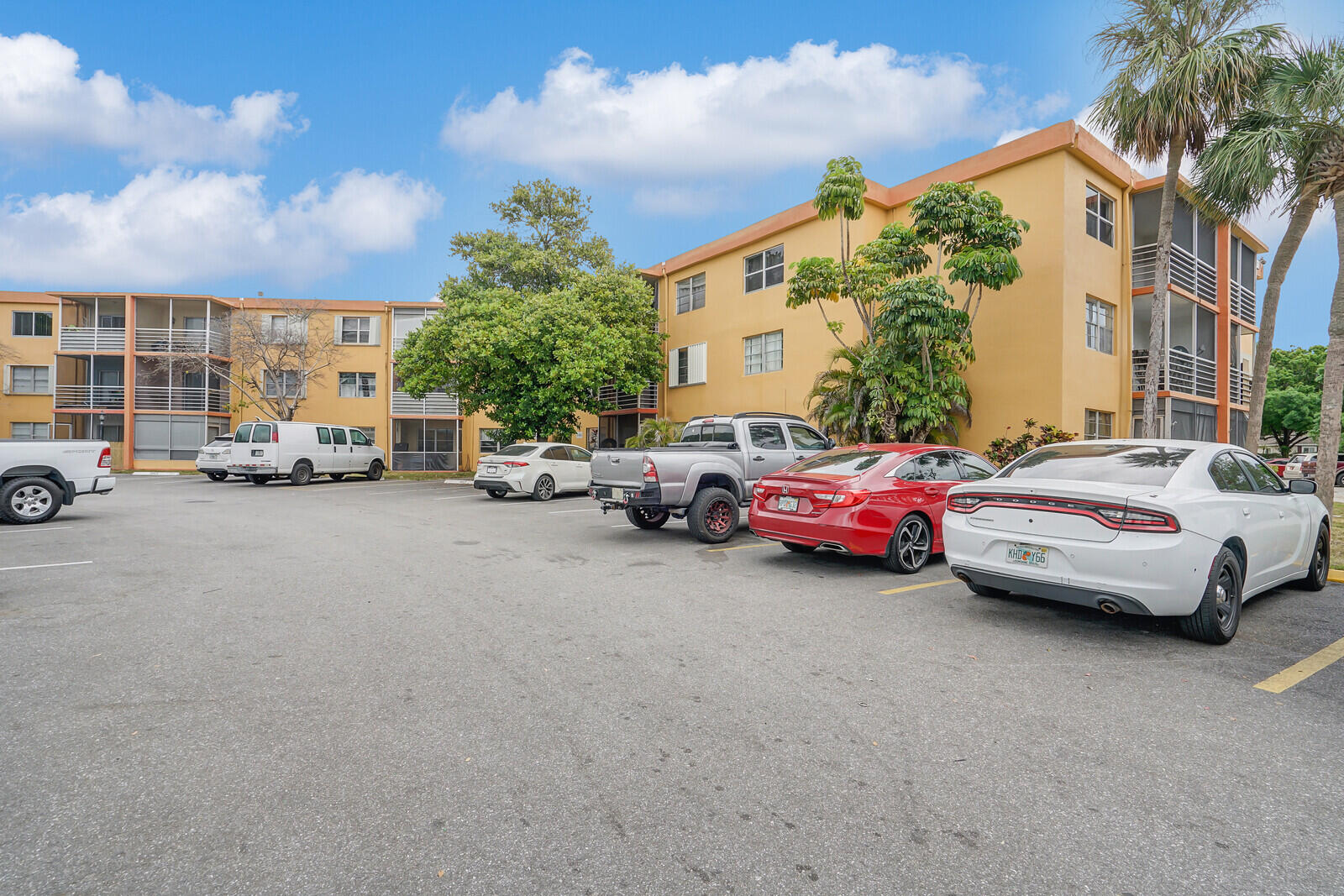 4364 Nw 9th Avenue 16-3d Property Photo 2