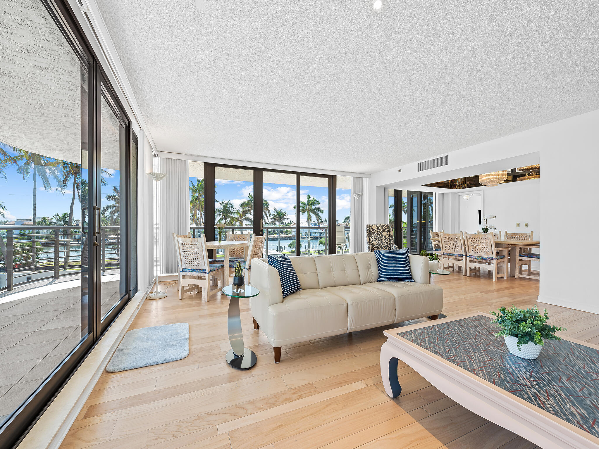 2727 S Ocean Boulevard 304 Property Photo 1