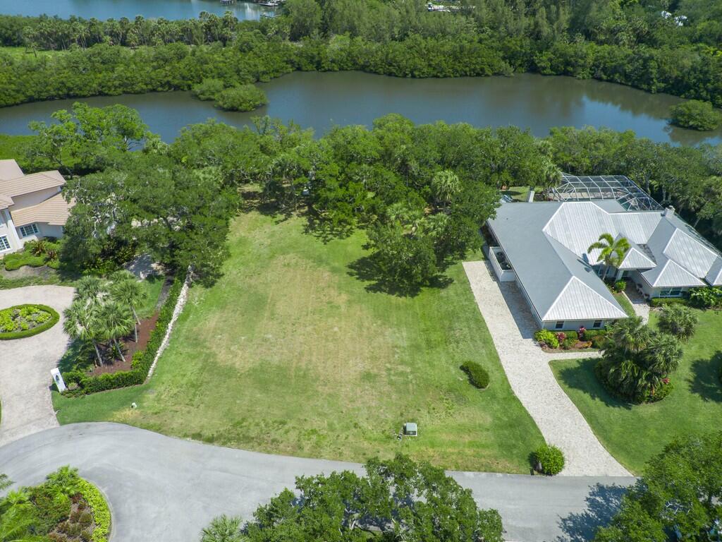 2660 Riverview Court Property Photo 24