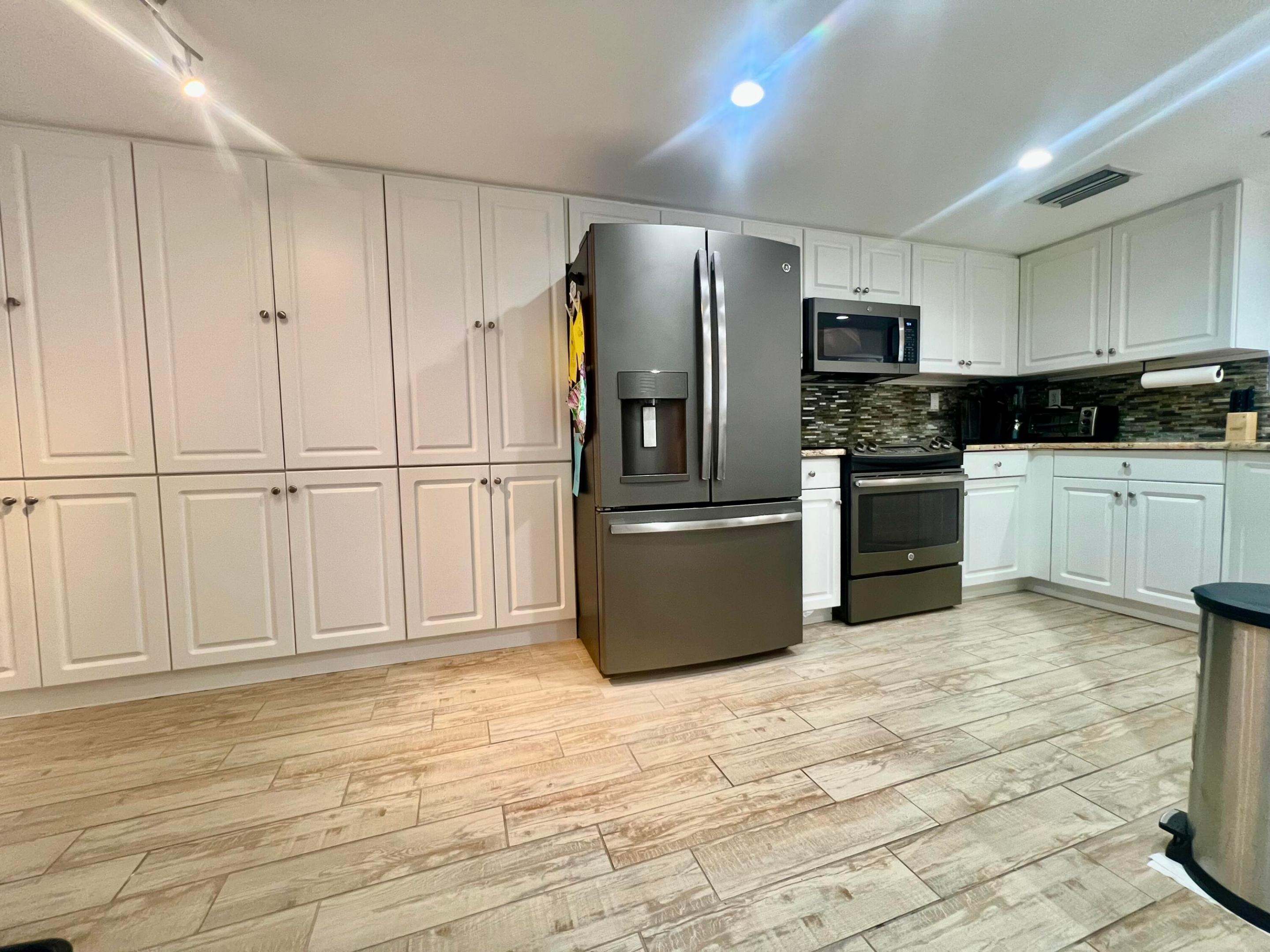 3880 N Highway A1a 604 Property Photo 14