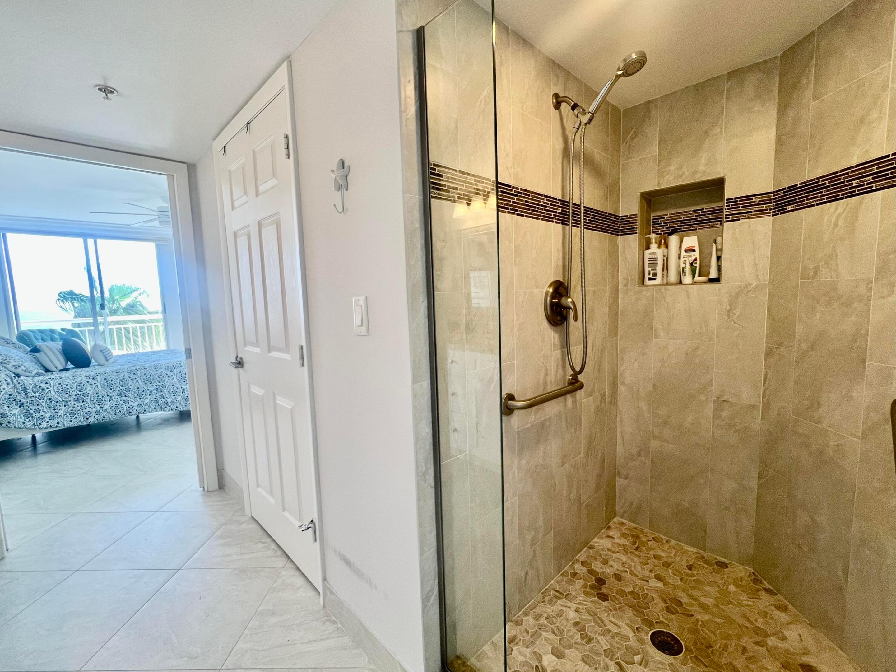 3880 N Highway A1a 604 Property Photo 27