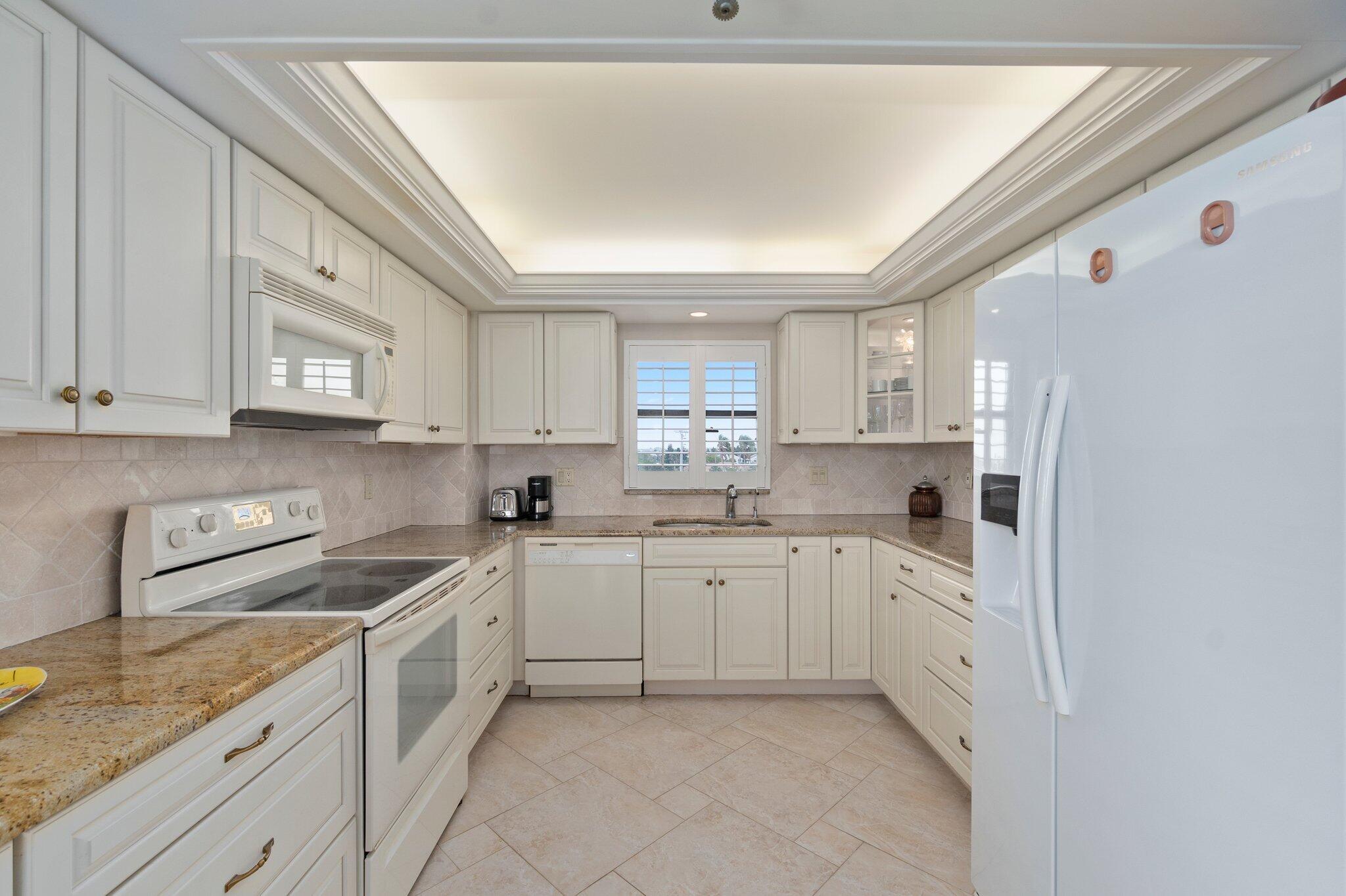 3100 N Highway A1a 506 Property Photo 14
