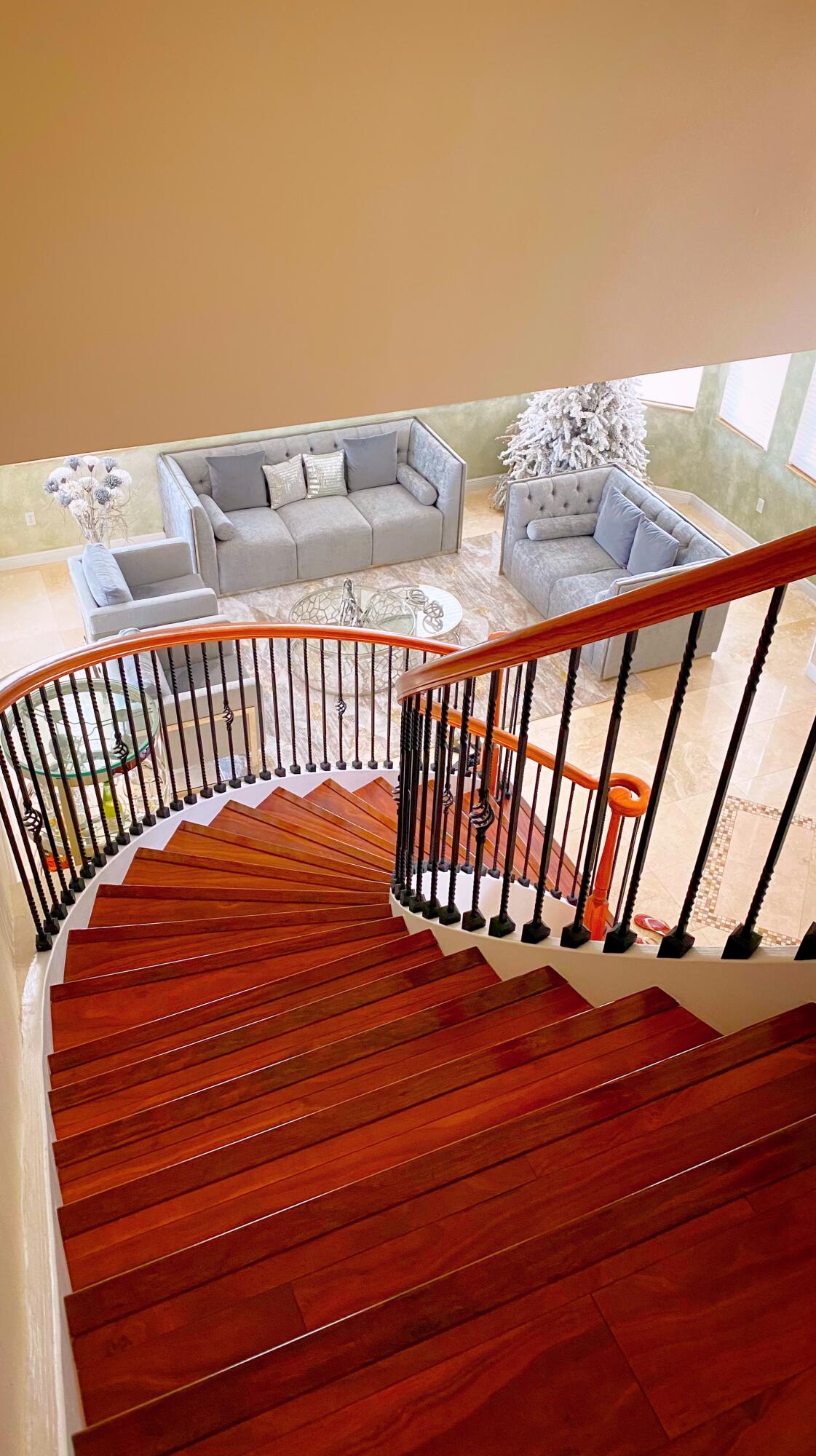 6489 Marbletree Lane Property Photo 27