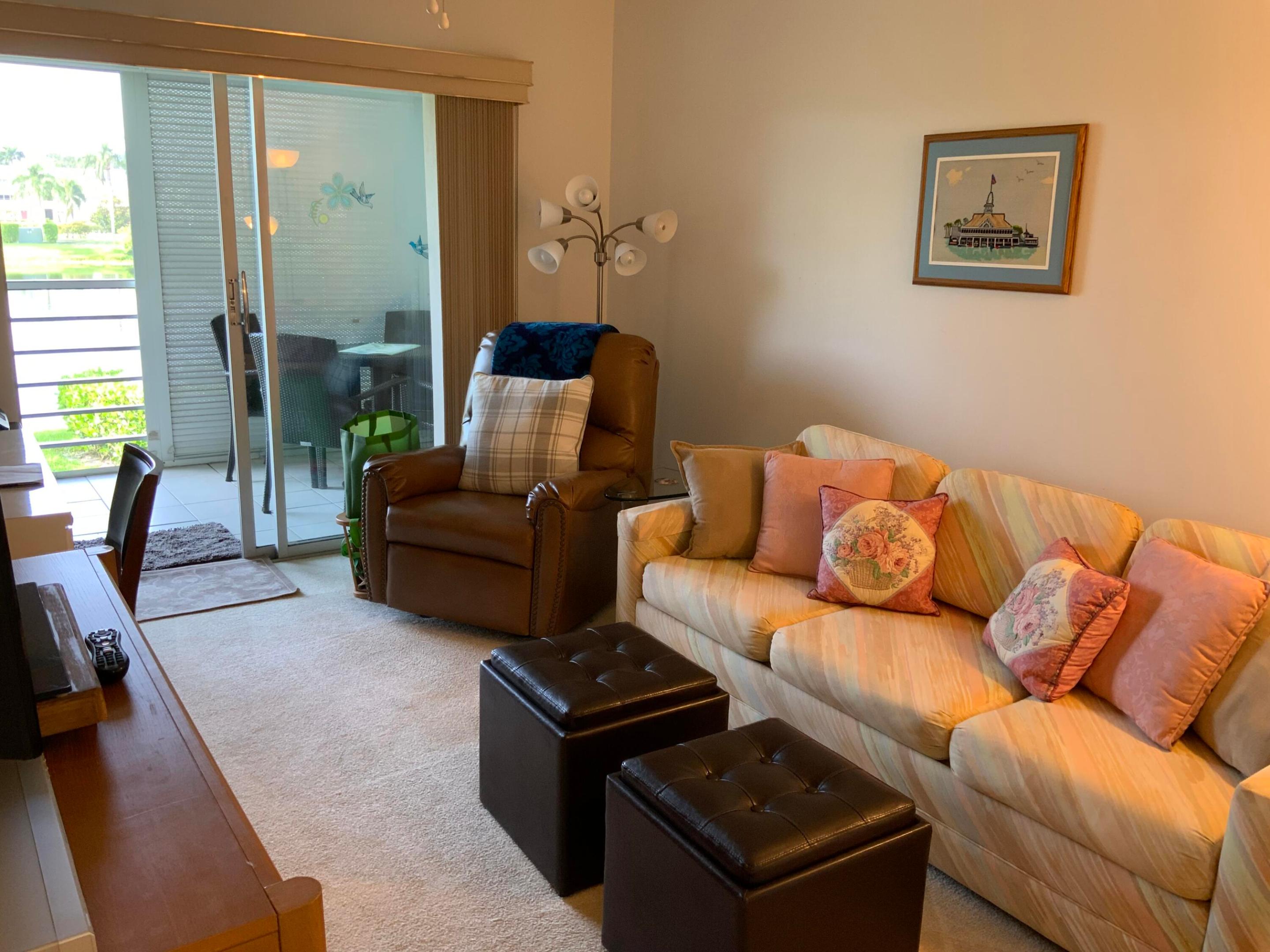 2050 Hythe C Property Photo 9