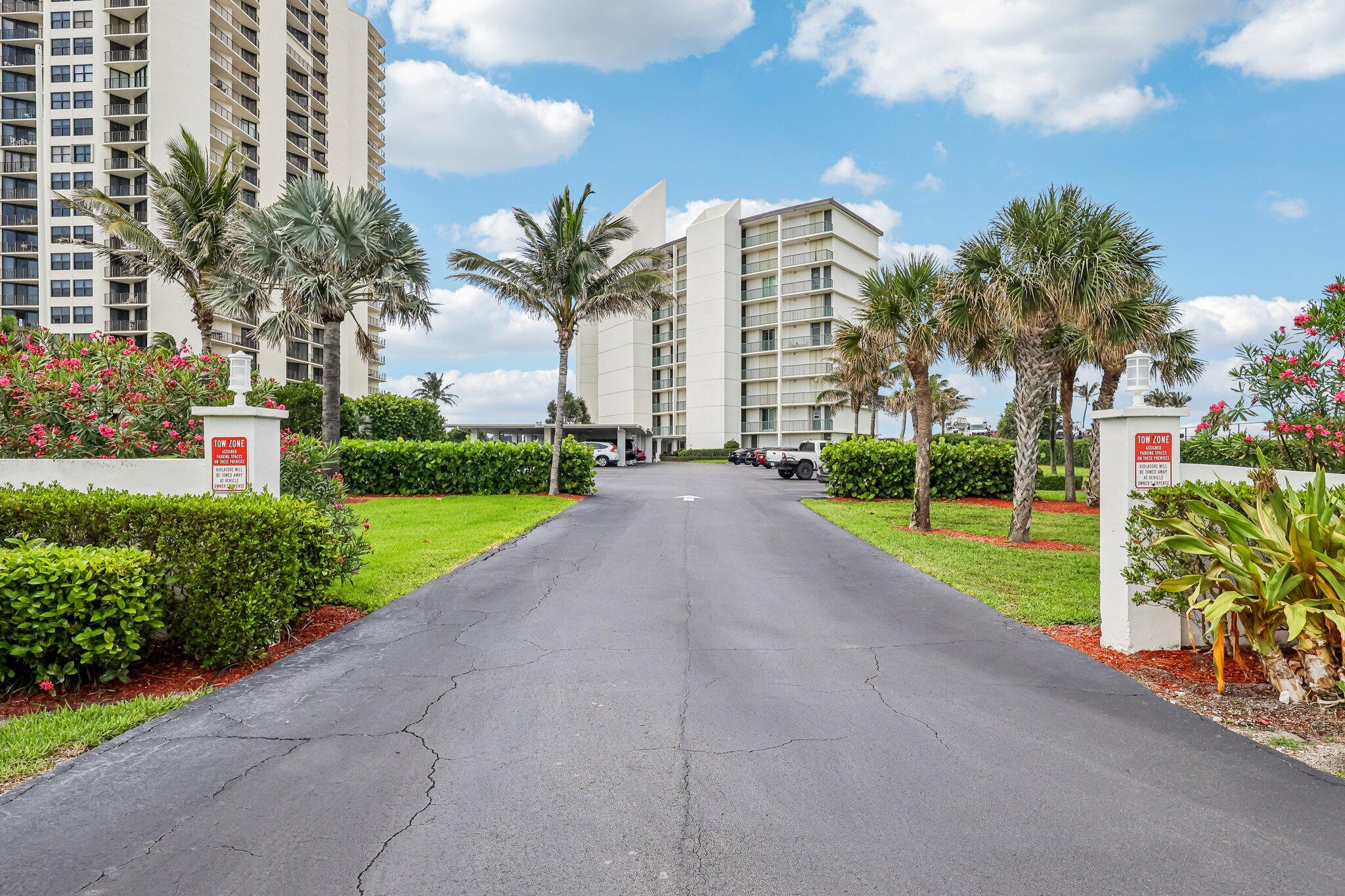 5400 N Ocean Drive E Pha Property Photo 2