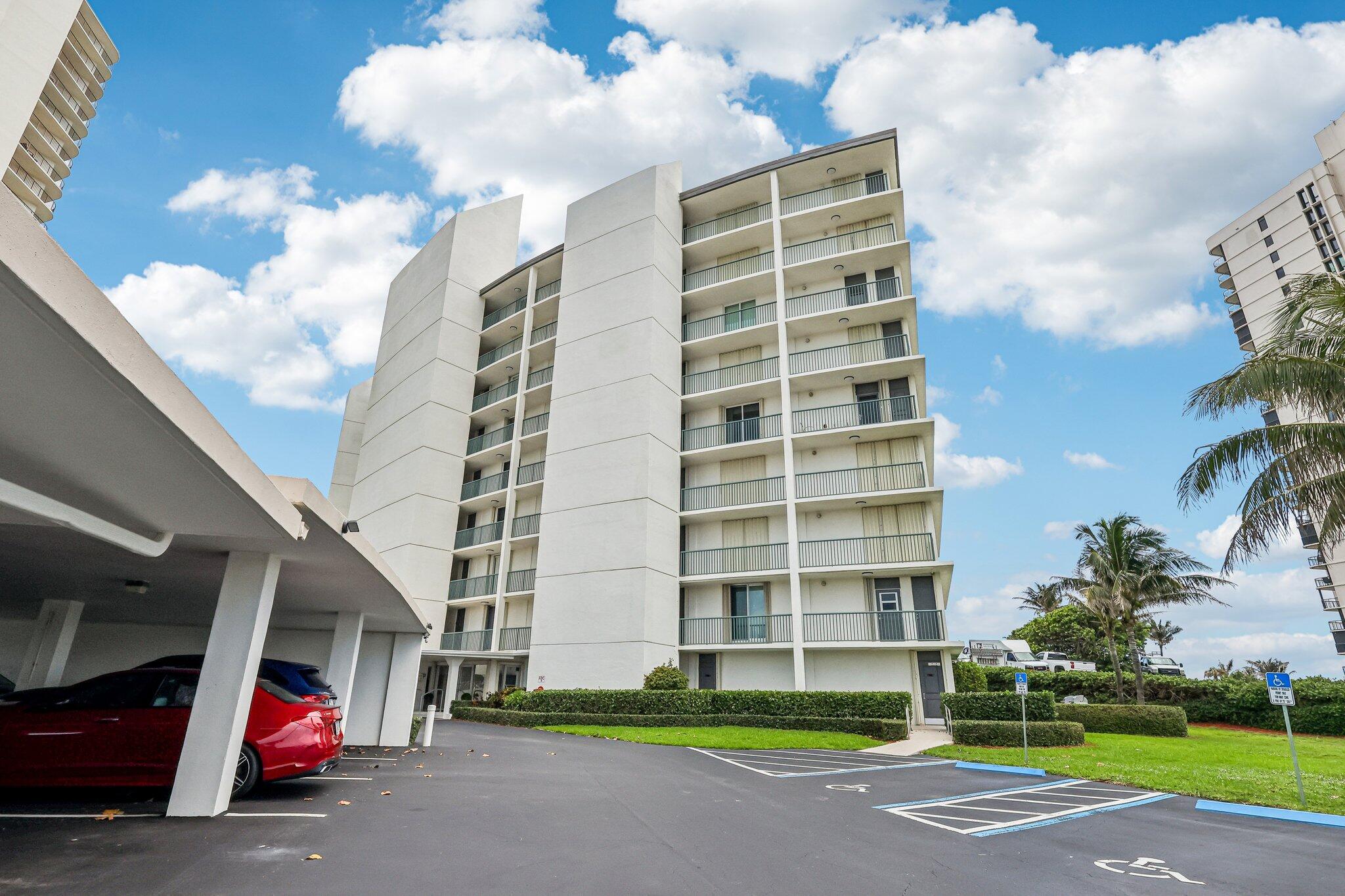 5400 N Ocean Drive E Pha Property Photo 4