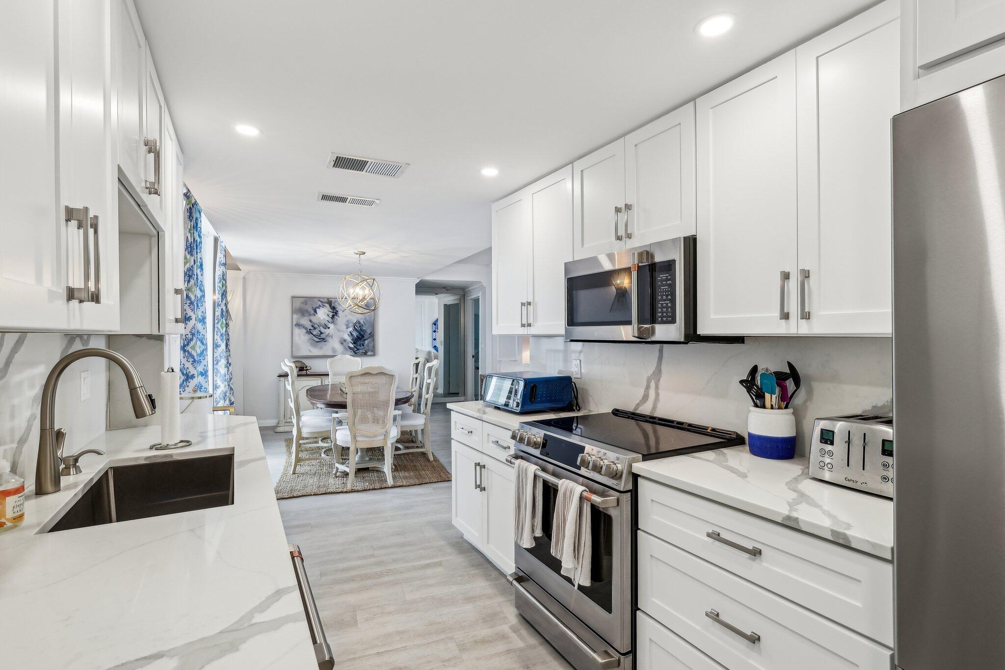 5400 N Ocean Drive E Pha Property Photo 13