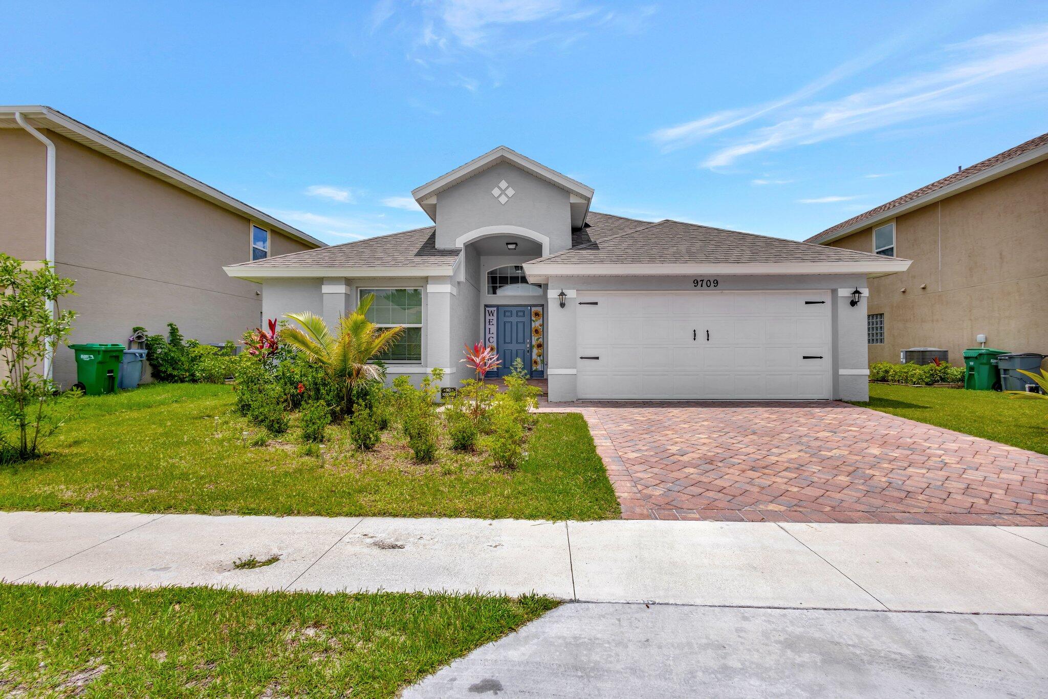 9709 Starboard Drive Property Photo 1