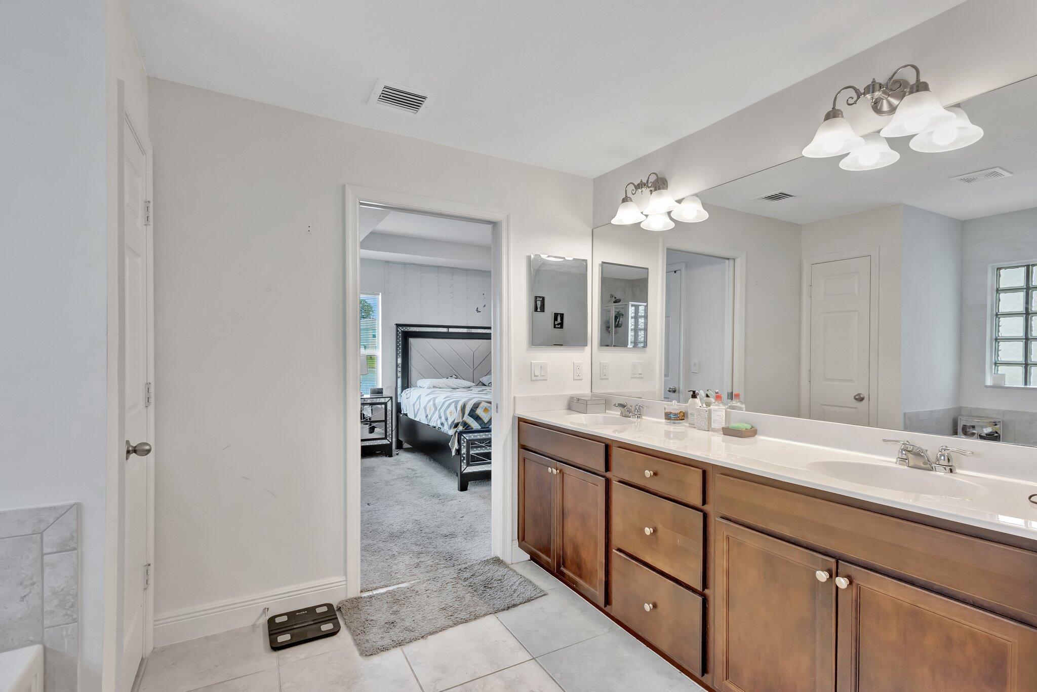 9709 Starboard Drive Property Photo 29