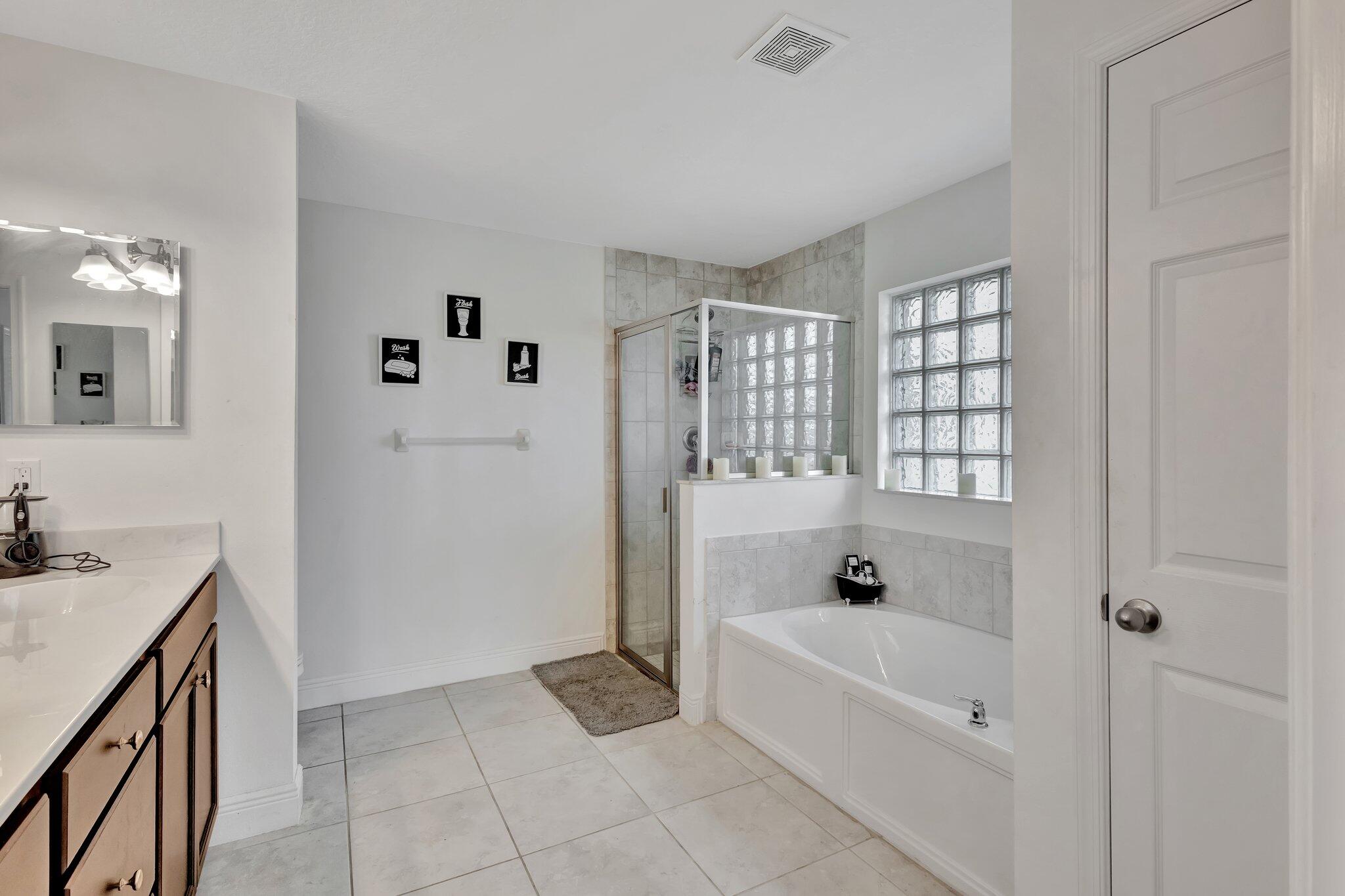 9709 Starboard Drive Property Photo 30
