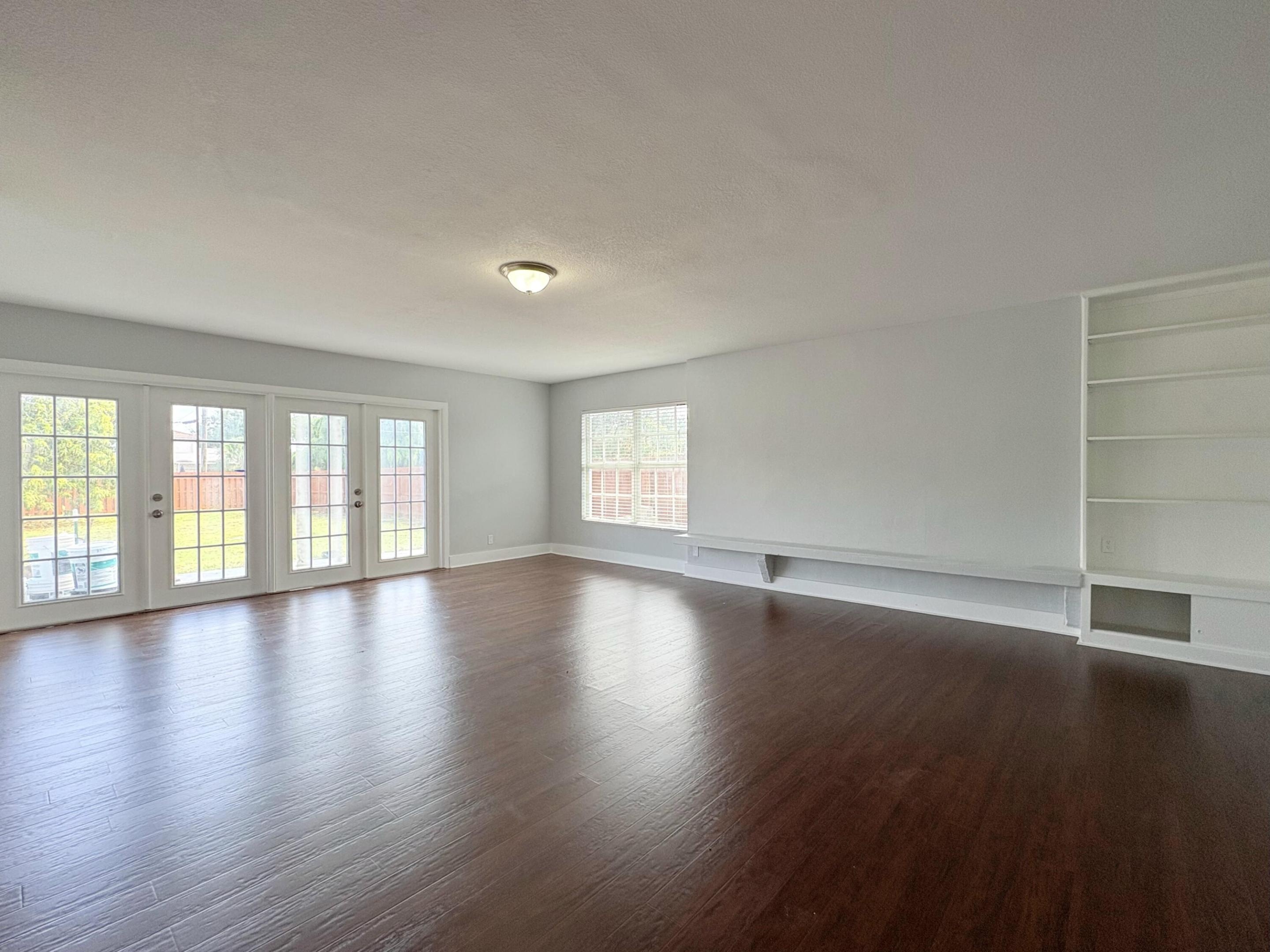 307 4th Street Property Photo 27