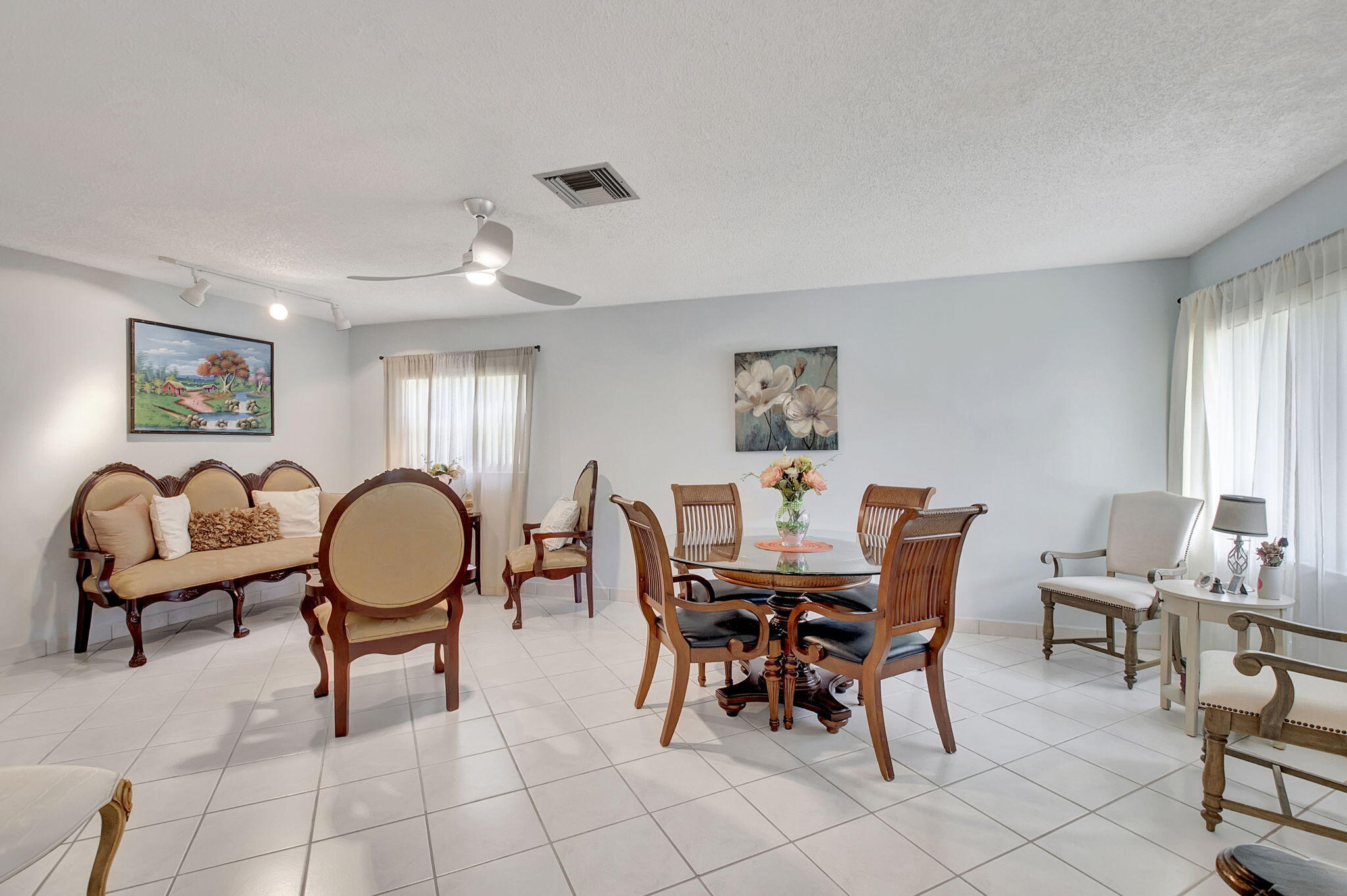 14195 Campanelli Drive Property Photo 8