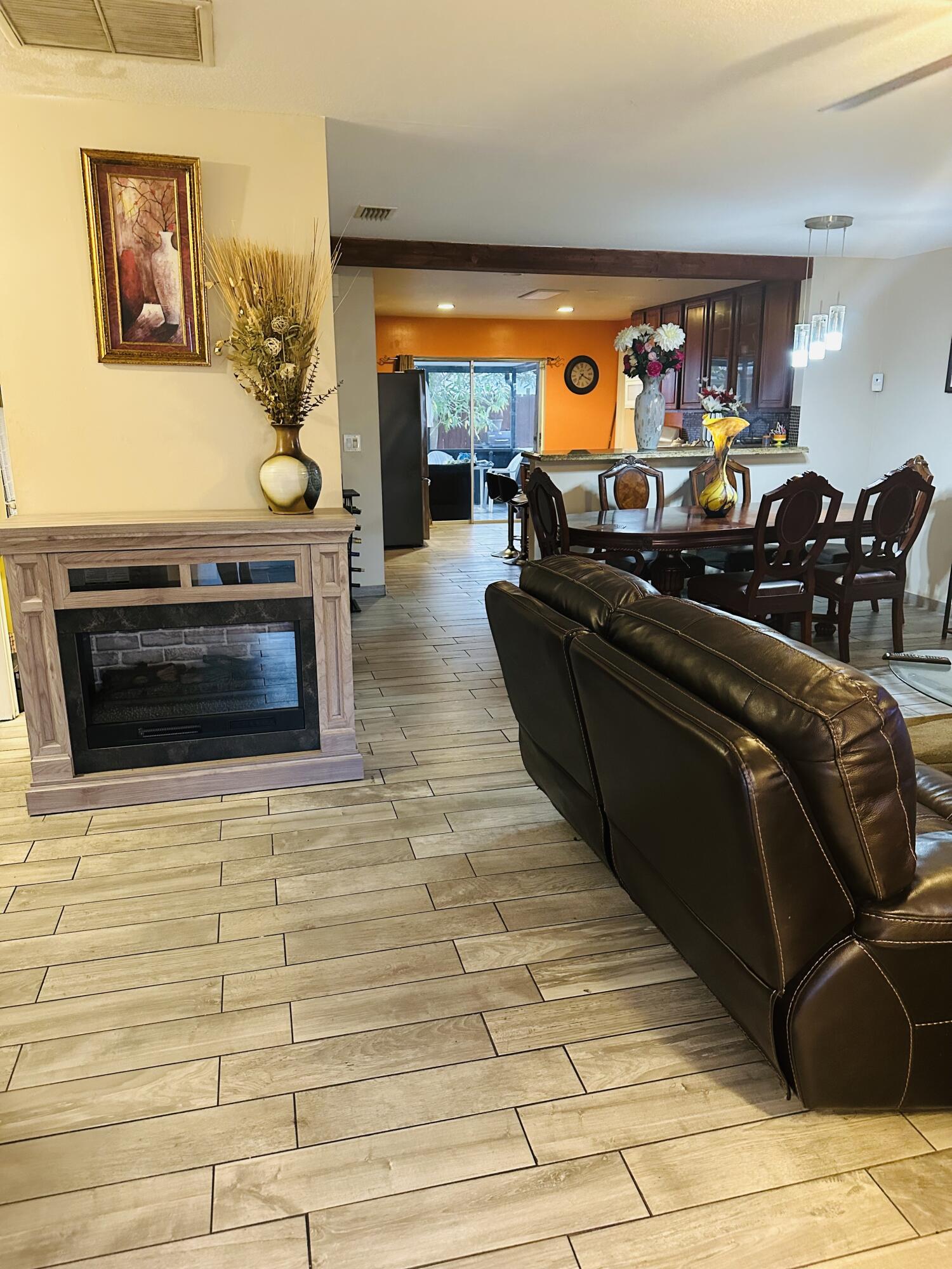 6198 Wauconda Way W Property Photo 6